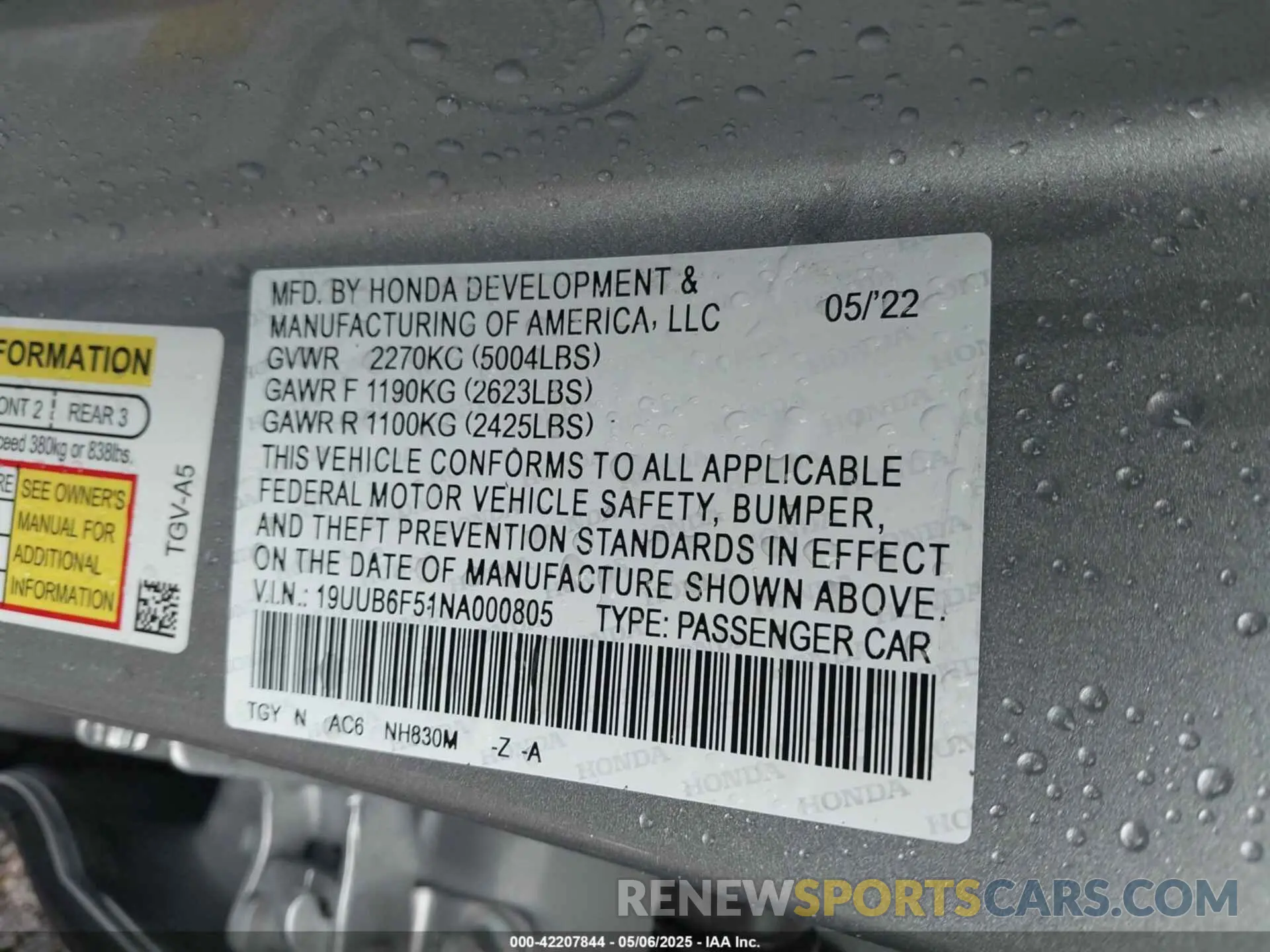 9 Photograph of a damaged car 19UUB6F51NA000805 ACURA TLX 2022