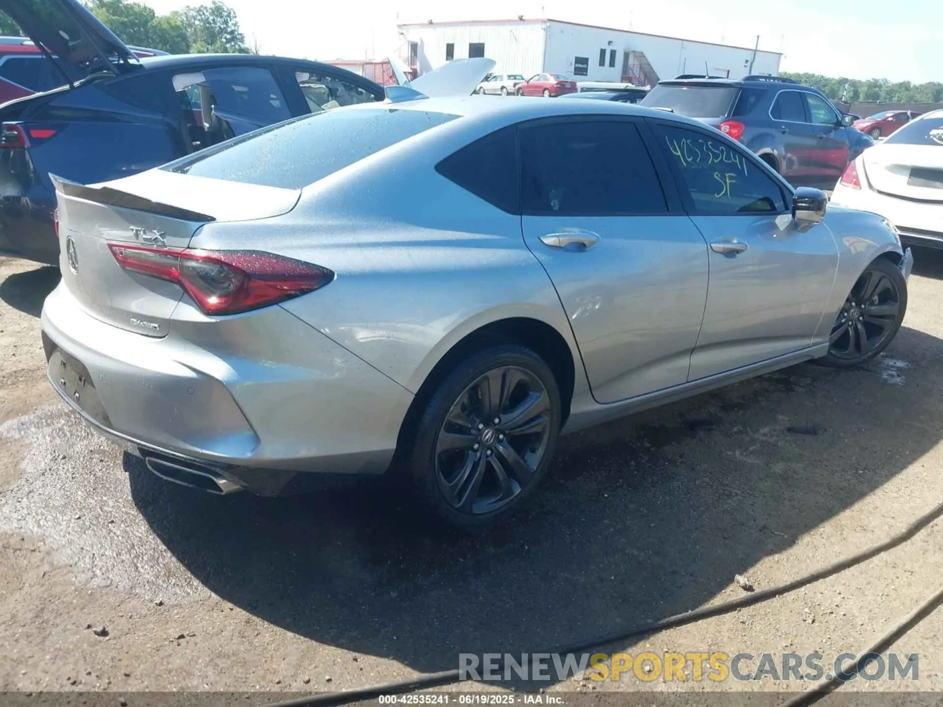 4 Photograph of a damaged car 19UUB6F55NA000810 ACURA TLX 2022
