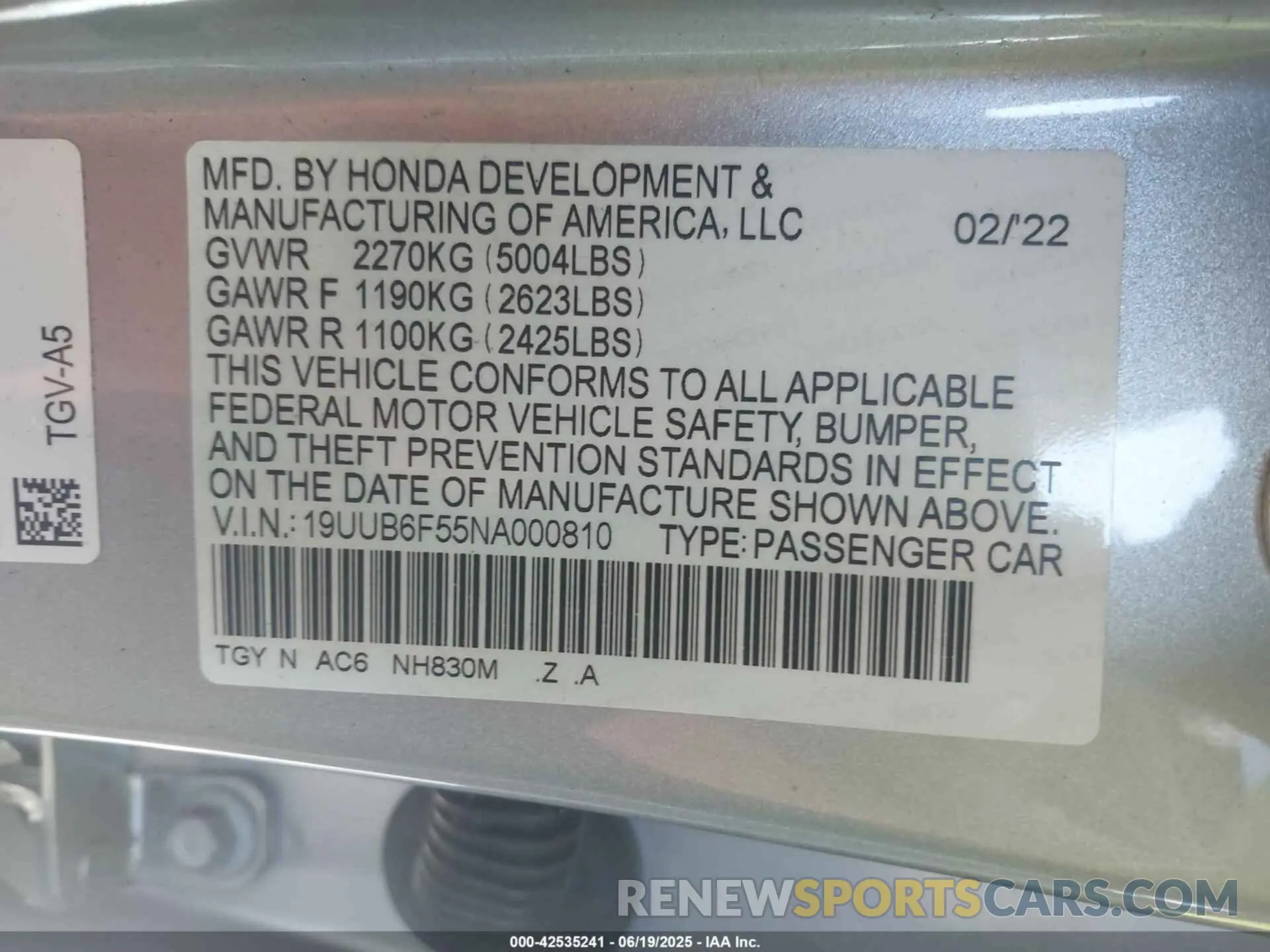 9 Photograph of a damaged car 19UUB6F55NA000810 ACURA TLX 2022