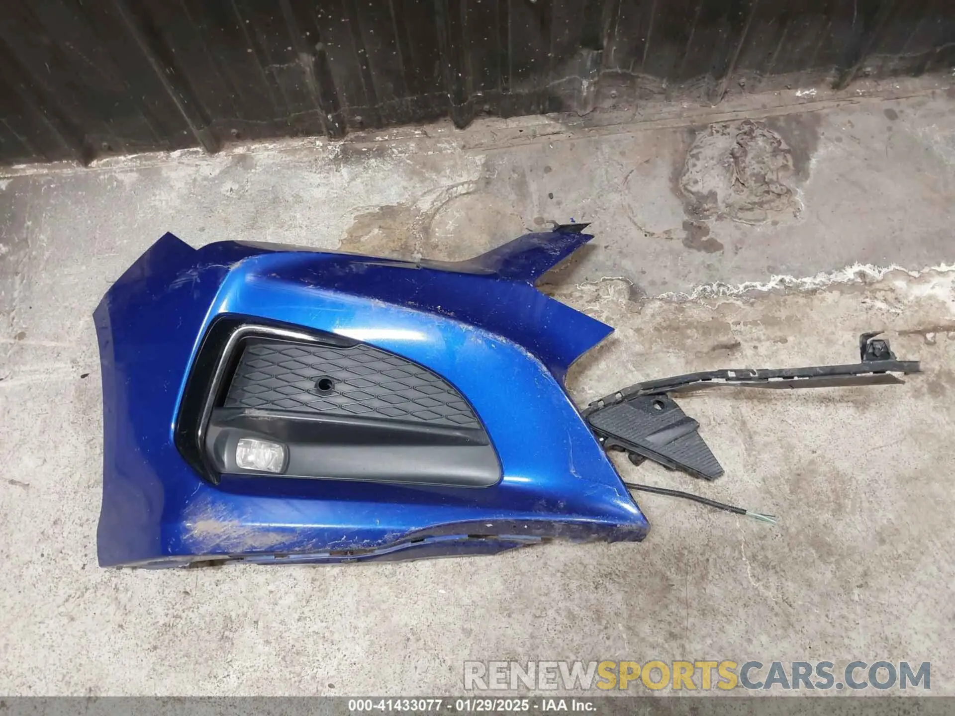 12 Photograph of a damaged car 19UUB6F56NA000900 ACURA TLX 2022