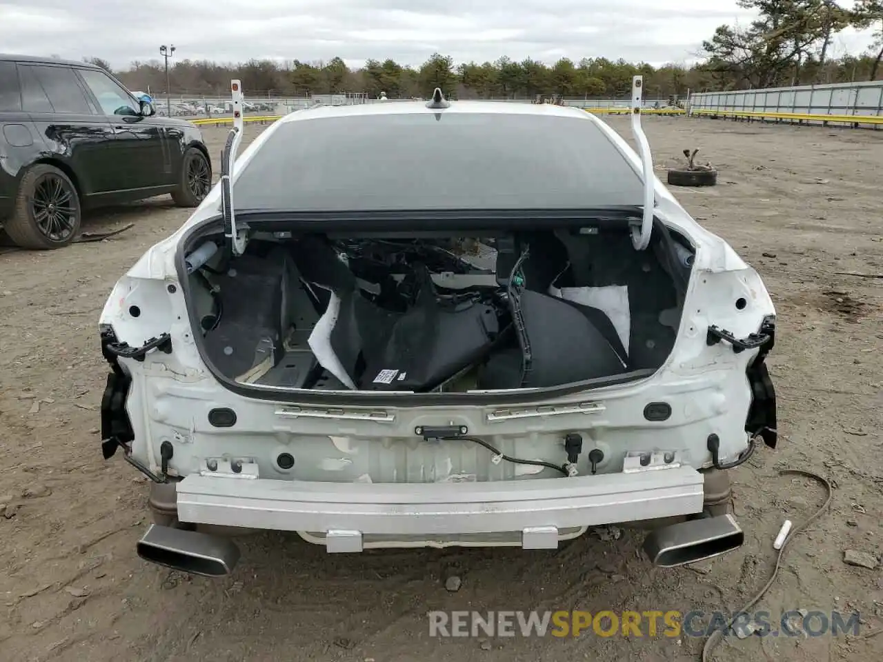 6 Photograph of a damaged car 19UUB6F56NA003683 ACURA TLX 2022