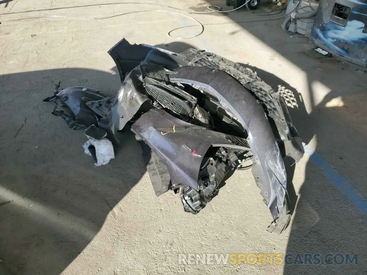14 Photograph of a damaged car 19UUB6F58NA000168 ACURA TLX 2022