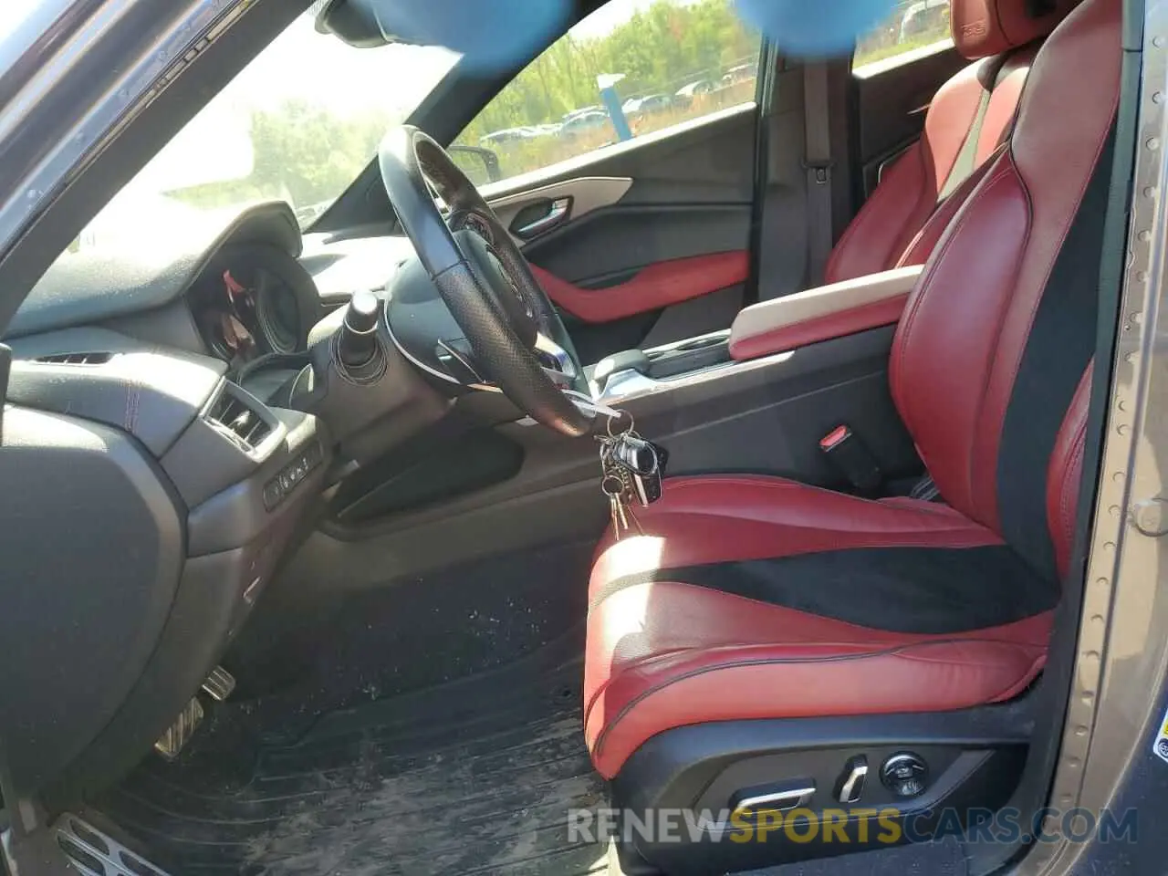 7 Photograph of a damaged car 19UUB7F04NA002218 ACURA TLX 2022