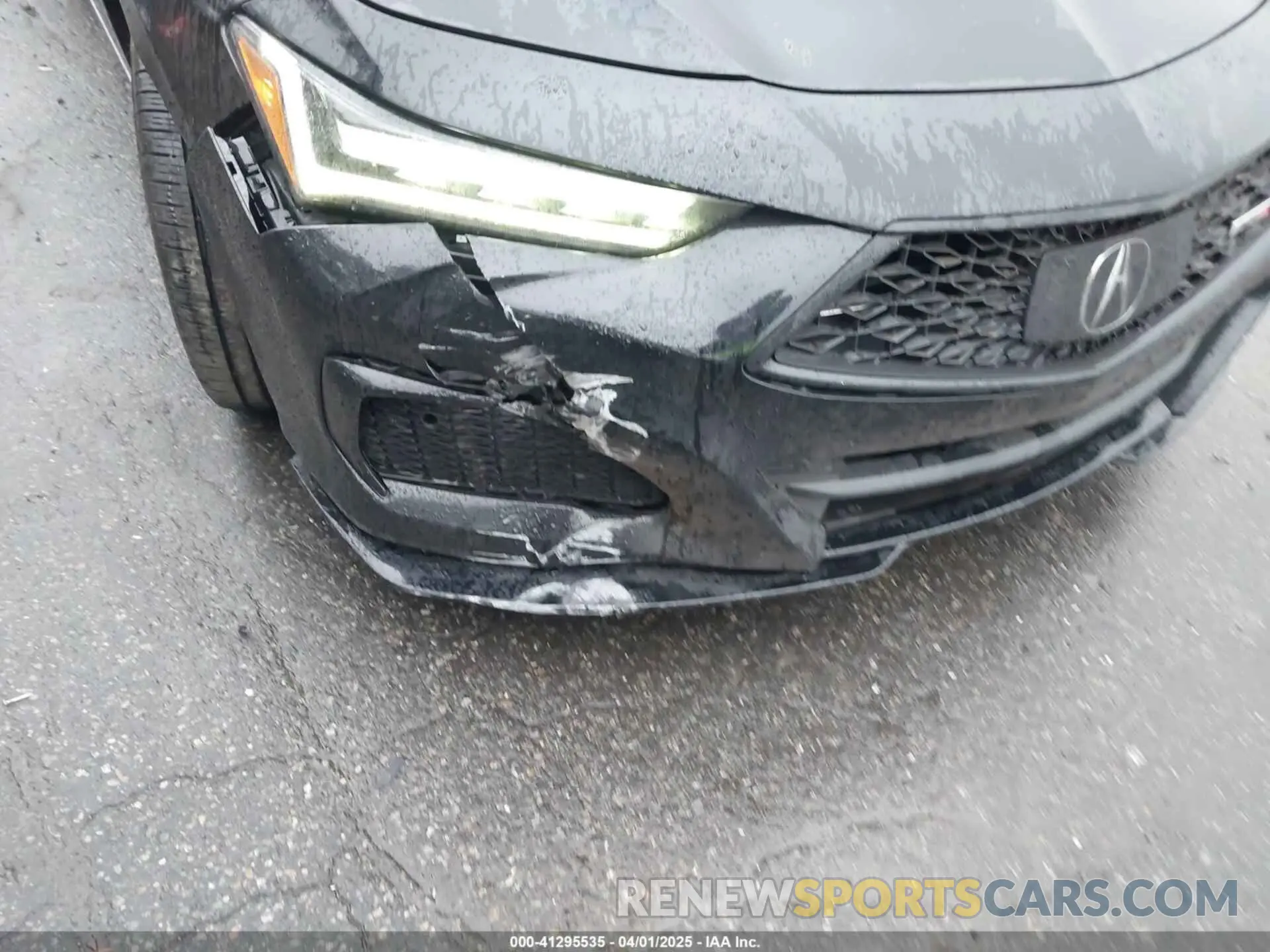 6 Photograph of a damaged car 19UUB7F06NA001393 ACURA TLX 2022