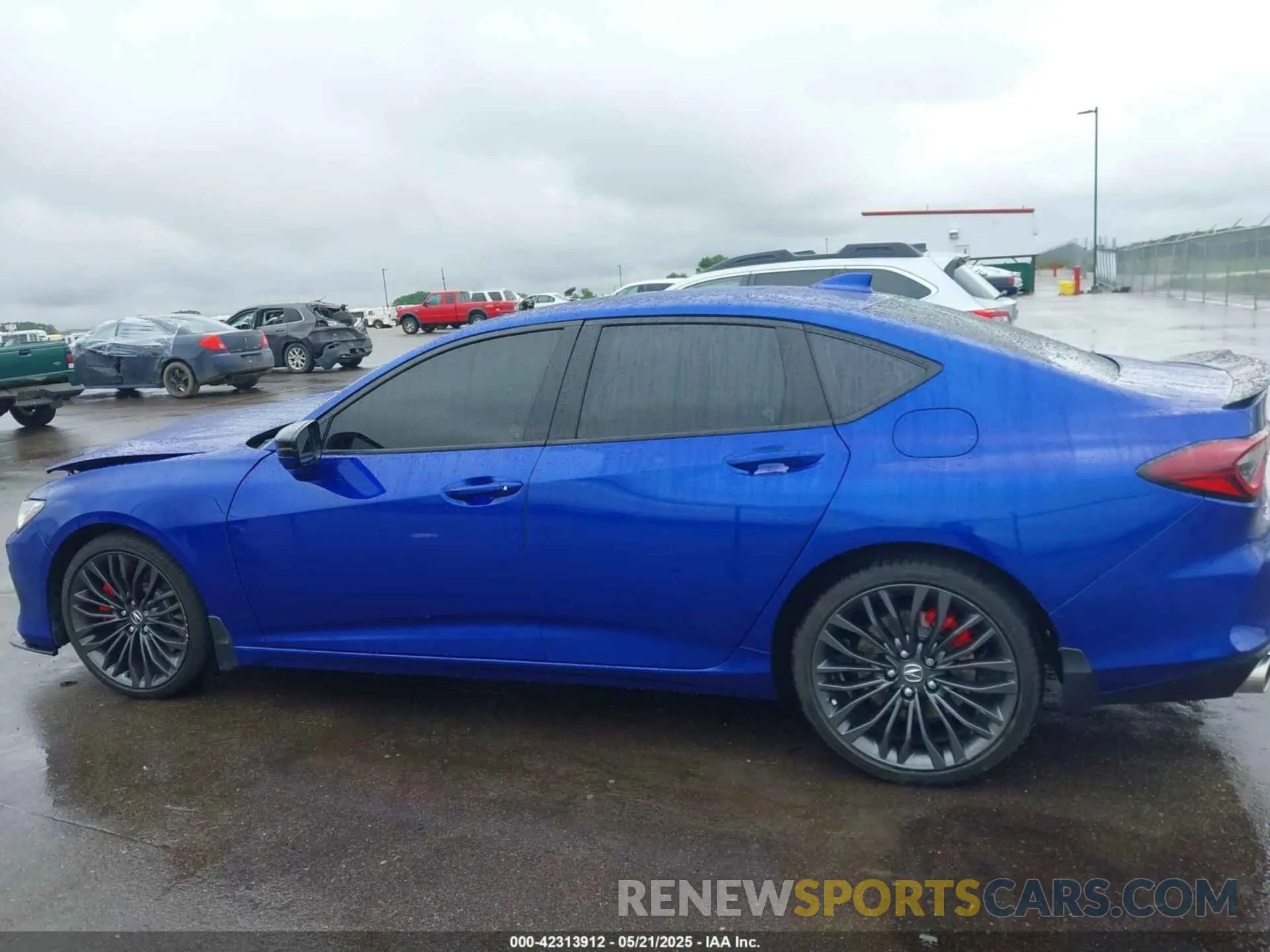 15 Photograph of a damaged car 19UUB7F08NA001041 ACURA TLX 2022