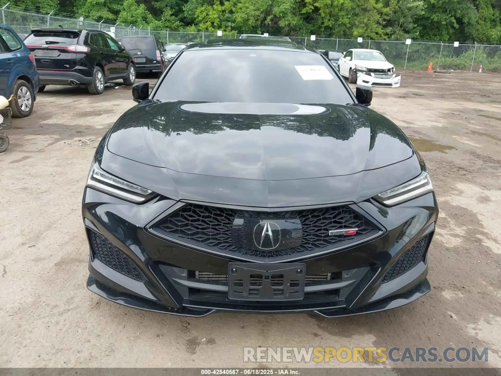 11 Photograph of a damaged car 19UUB7F0XNA001168 ACURA TLX 2022