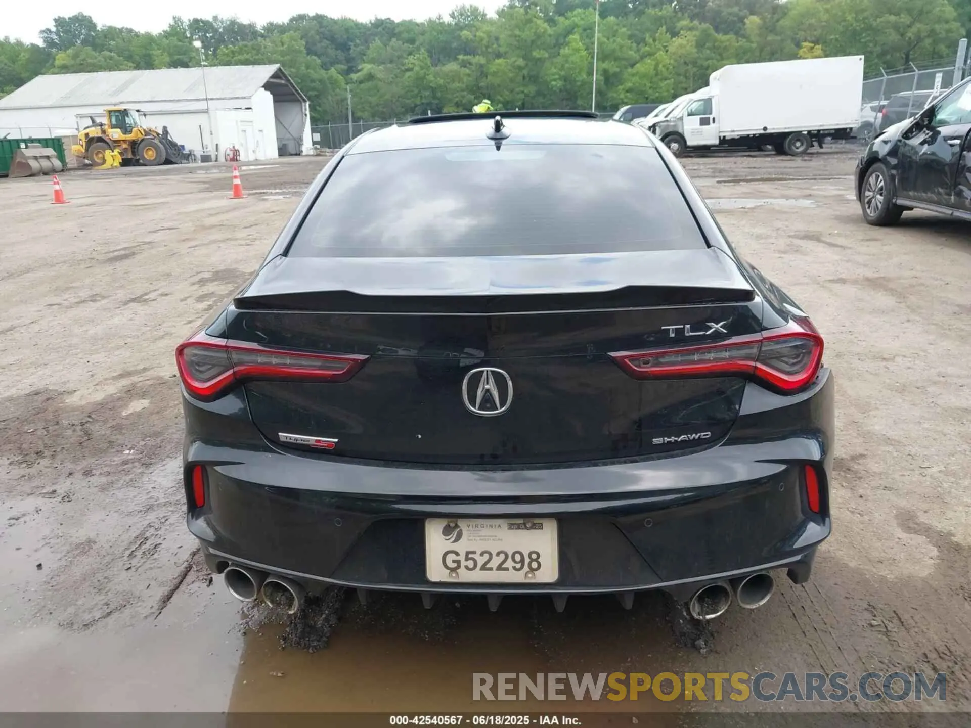 15 Photograph of a damaged car 19UUB7F0XNA001168 ACURA TLX 2022