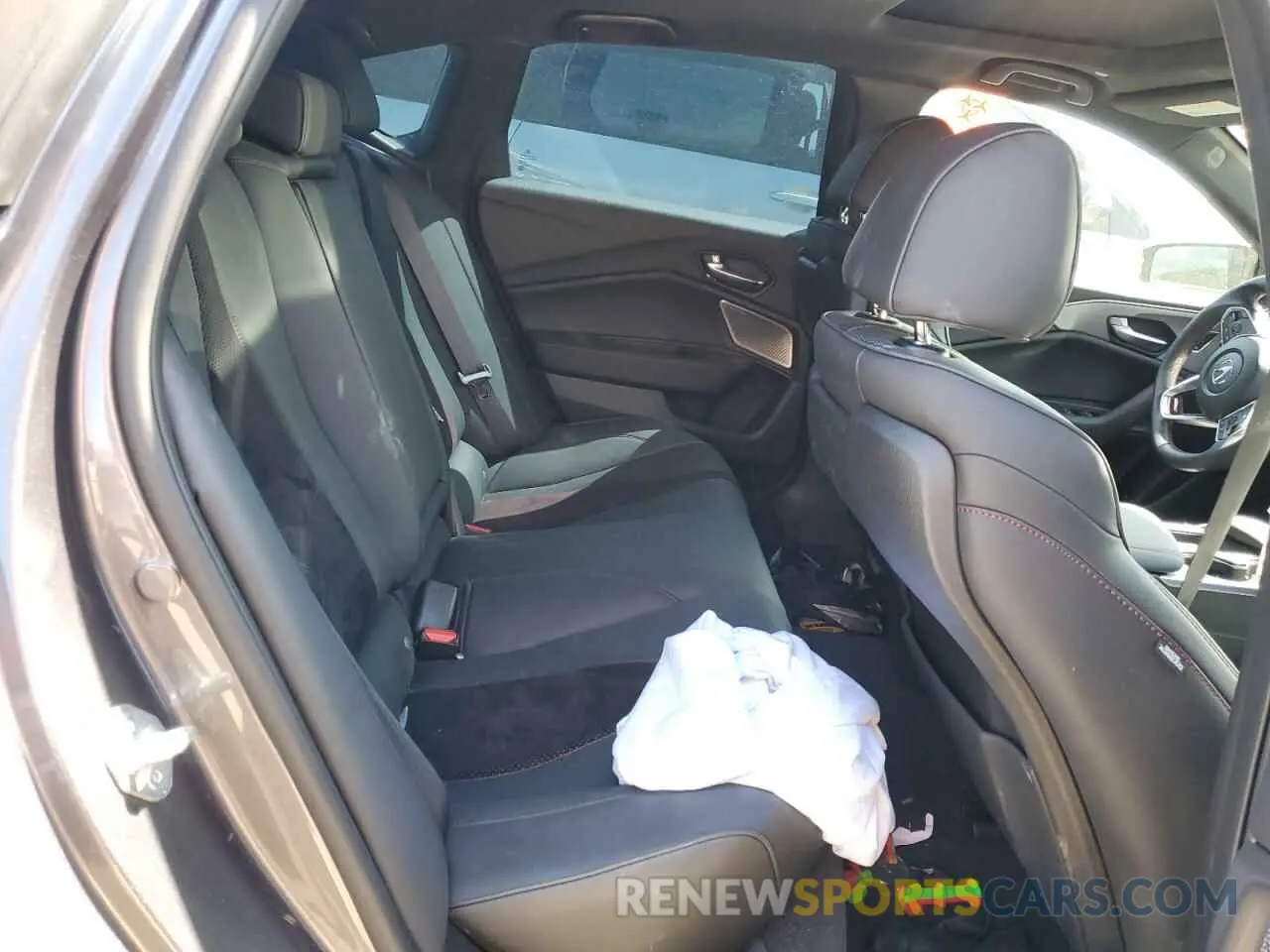 10 Photograph of a damaged car 19UUB7F93NA000913 ACURA TLX 2022