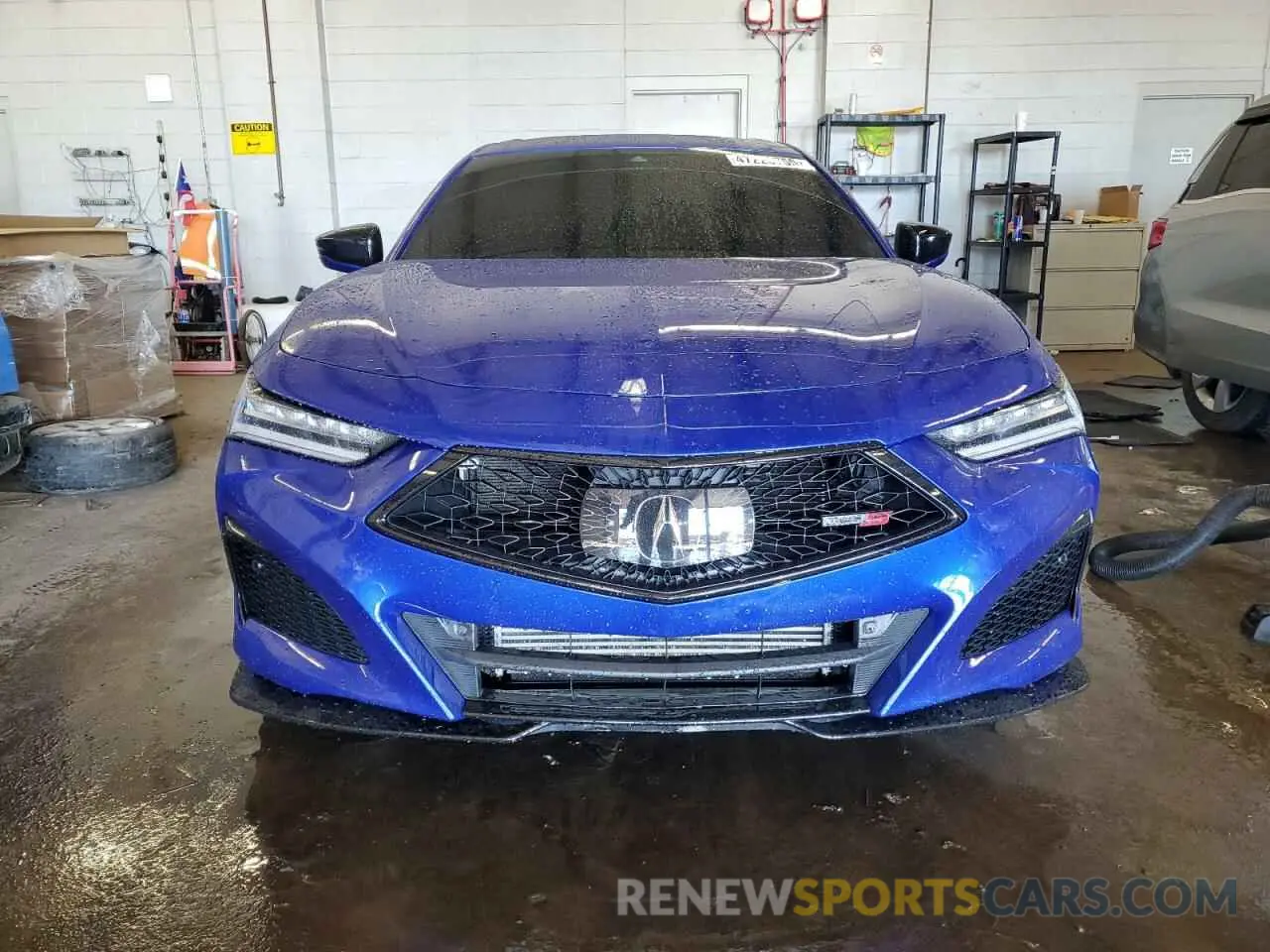 5 Photograph of a damaged car 19UUB7F93NA000958 ACURA TLX 2022