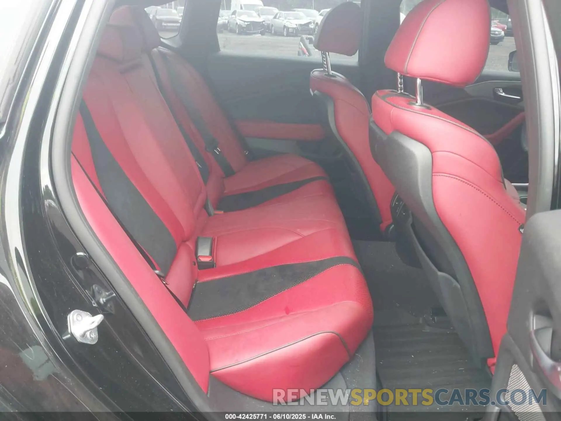 8 Photograph of a damaged car 19UUB7F9XNA001671 ACURA TLX 2022
