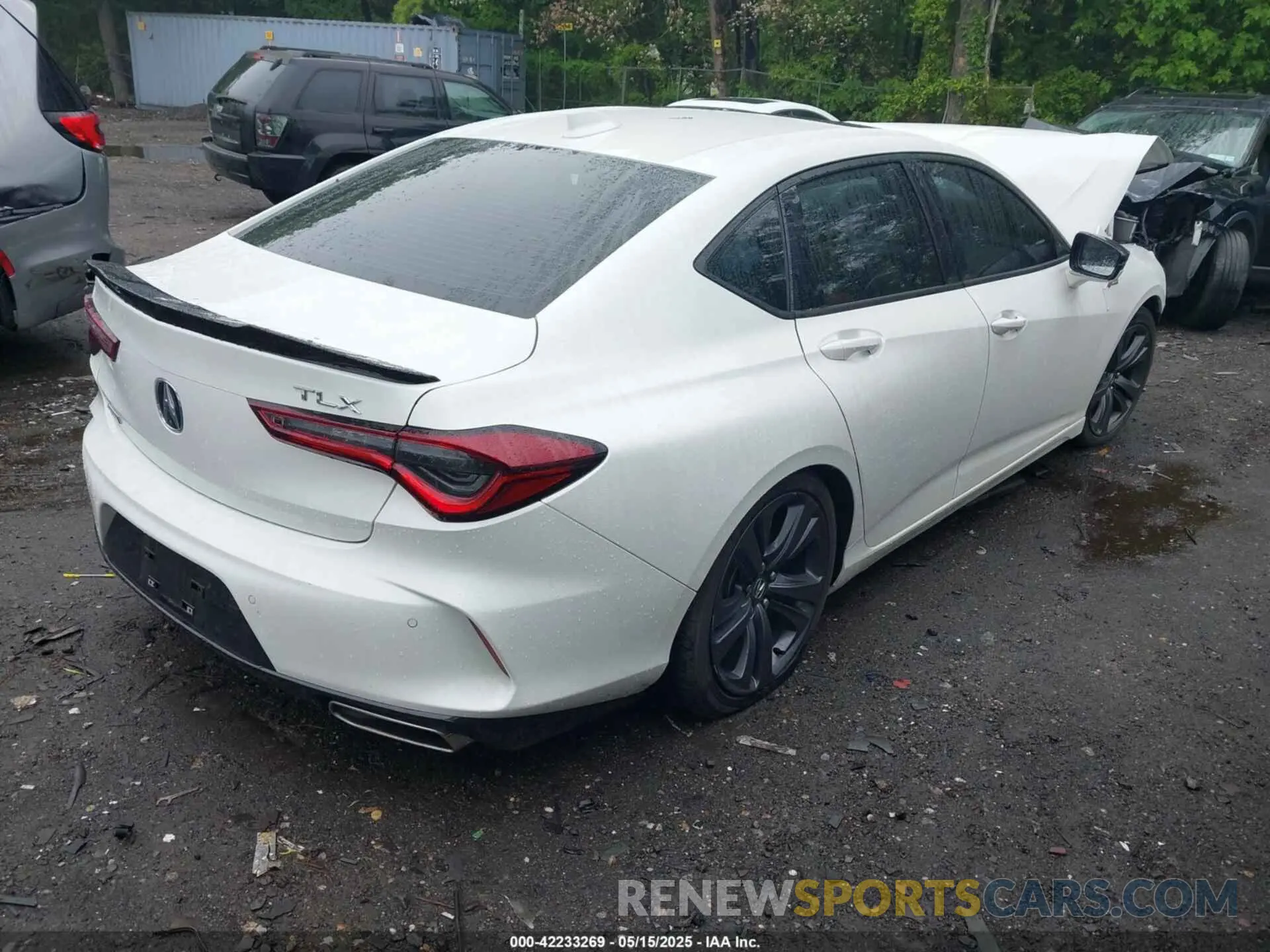 4 Photograph of a damaged car 19UUB5F53PA007302 ACURA TLX 2023