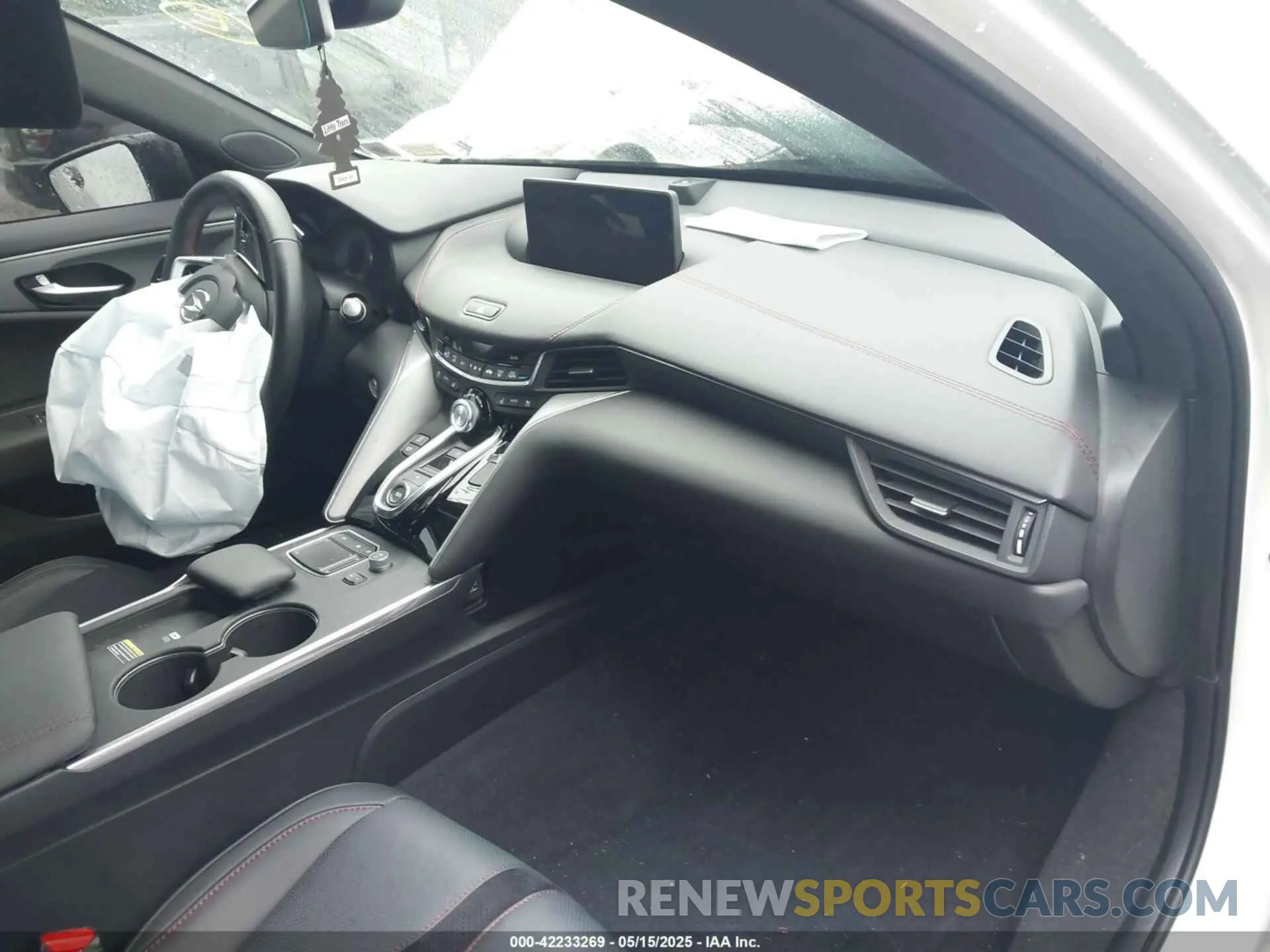 5 Photograph of a damaged car 19UUB5F53PA007302 ACURA TLX 2023