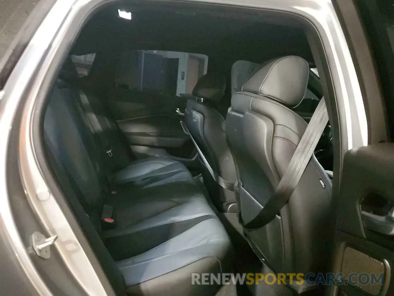 10 Photograph of a damaged car 19UUB6F54PA000607 ACURA TLX 2023