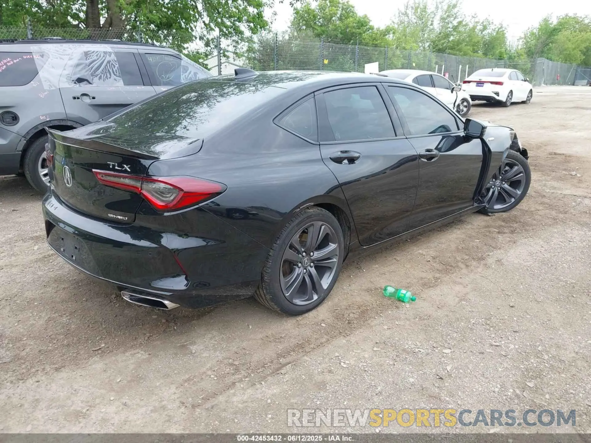 4 Photograph of a damaged car 19UUB6F54PA004608 ACURA TLX 2023