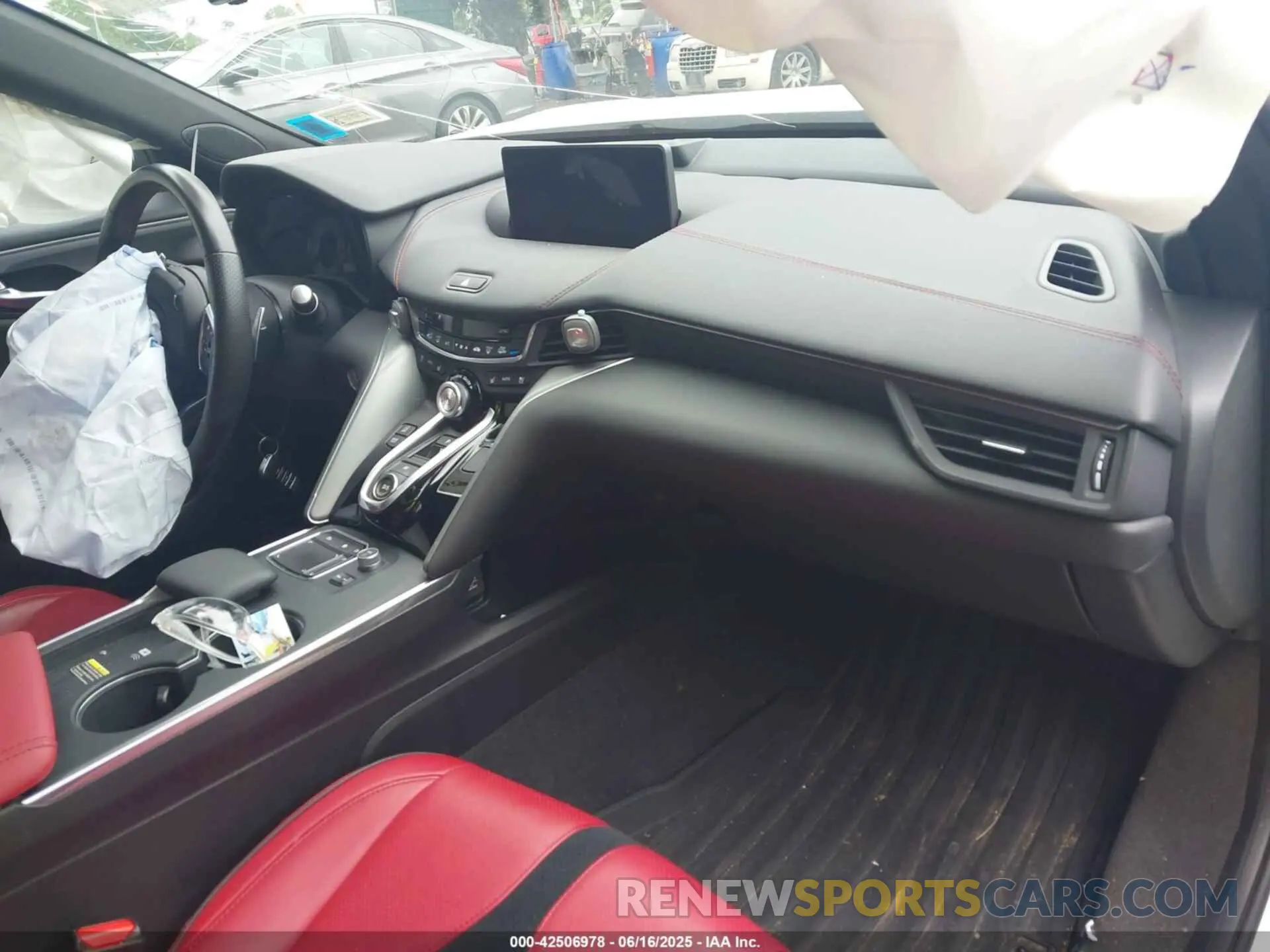 5 Photograph of a damaged car 19UUB6F57PA005591 ACURA TLX 2023