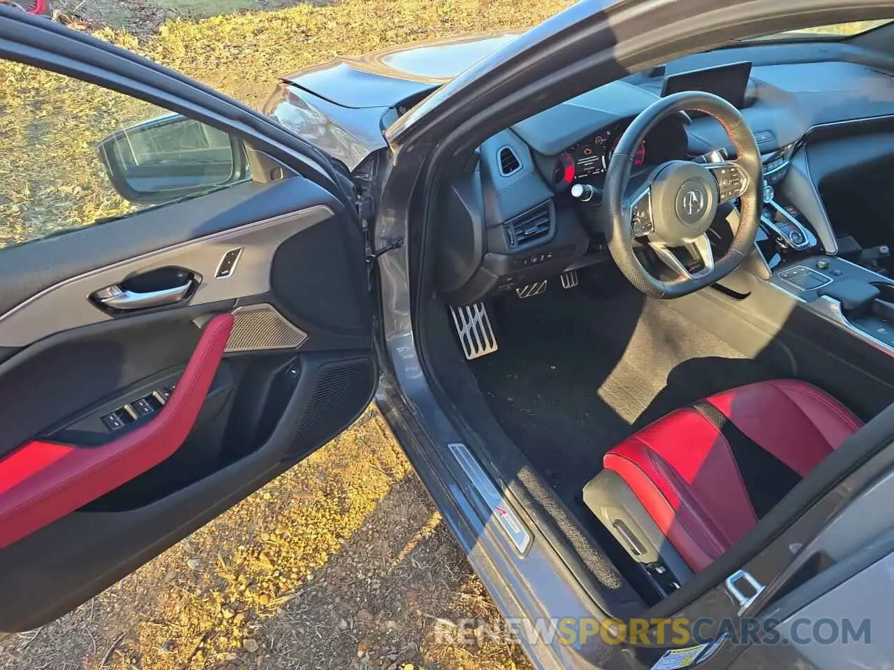9 Photograph of a damaged car 19UUB6F59PA003826 ACURA TLX 2023