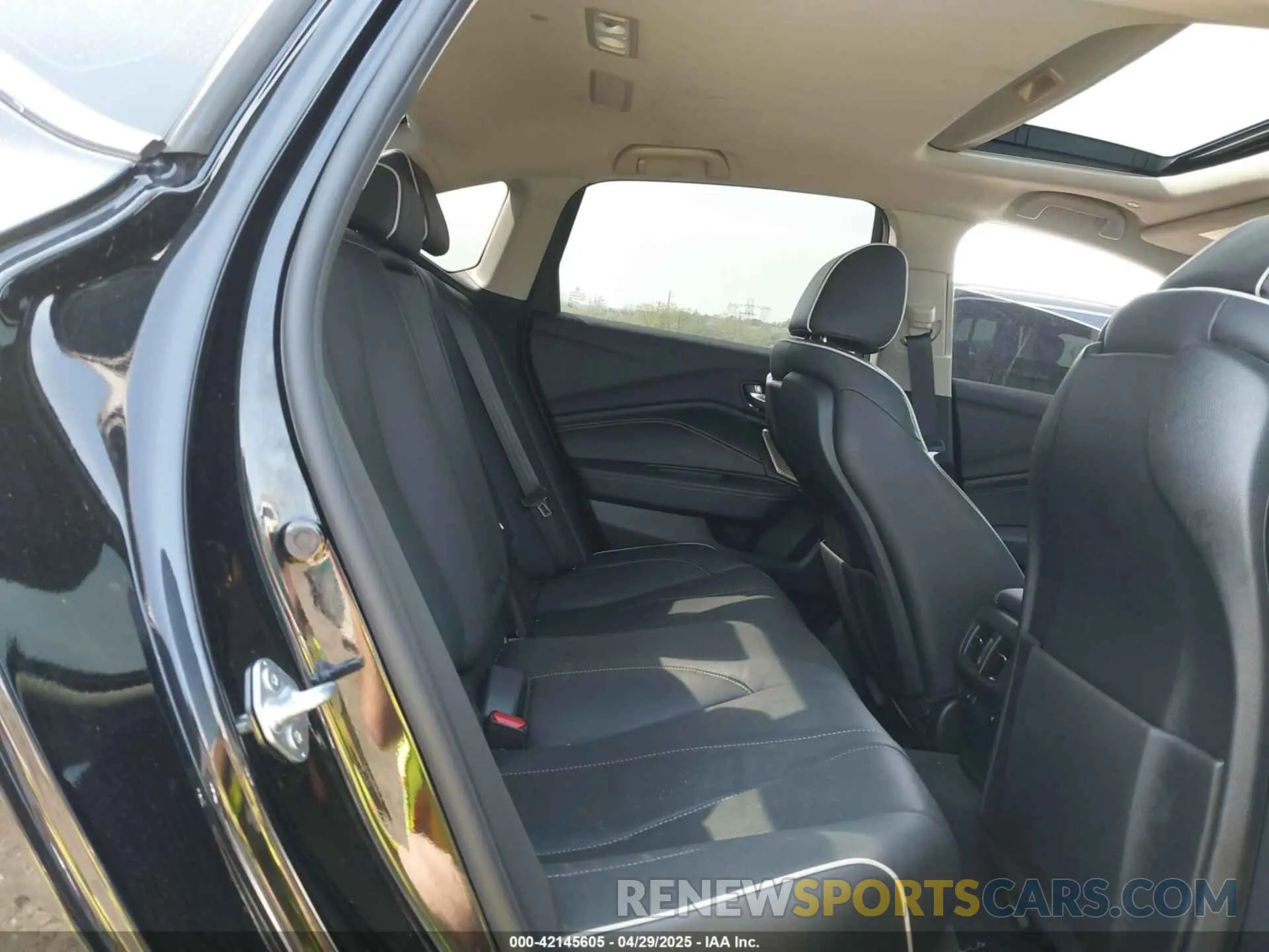 8 Photograph of a damaged car 19UUB6F60PA004582 ACURA TLX 2023