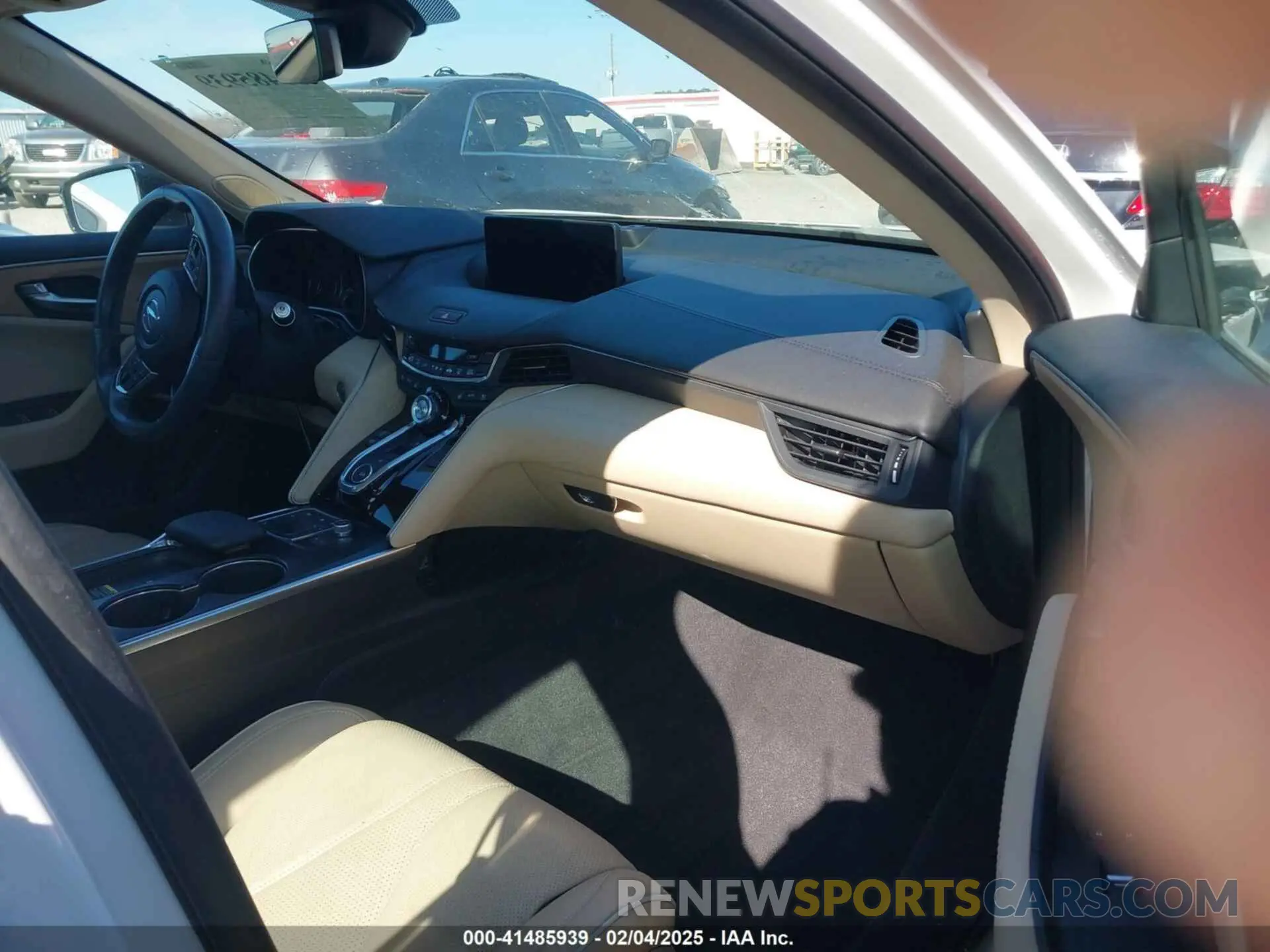 5 Photograph of a damaged car 19UUB6F64PA004763 ACURA TLX 2023