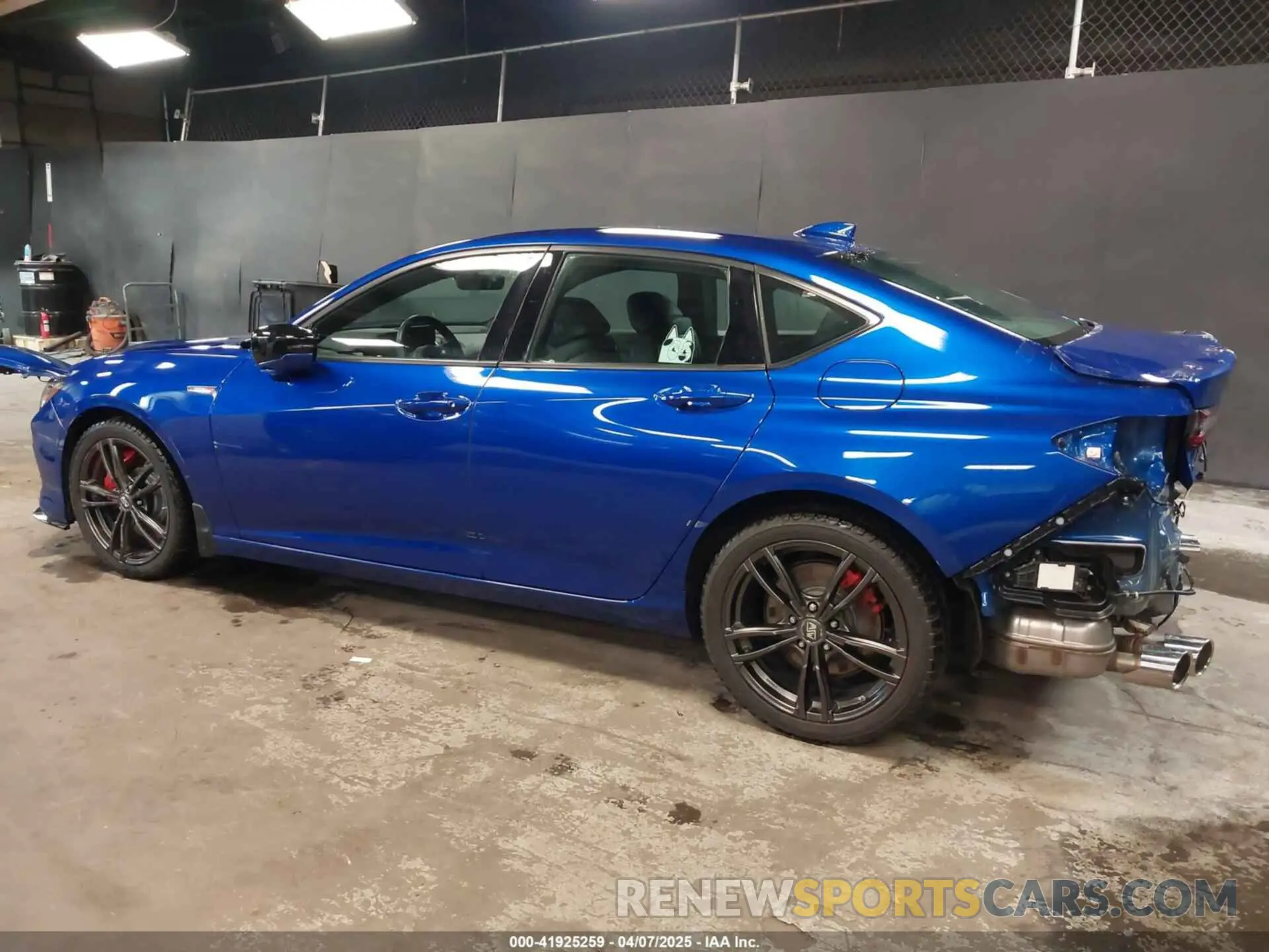 3 Photograph of a damaged car 19UUB7F90PA002900 ACURA TLX 2023