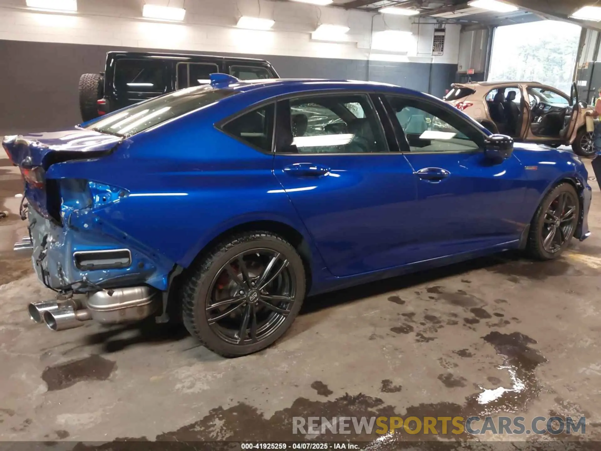 4 Photograph of a damaged car 19UUB7F90PA002900 ACURA TLX 2023