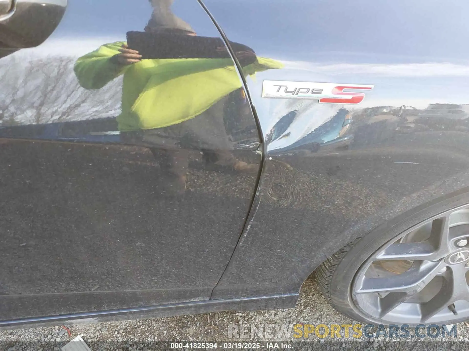 19 Photograph of a damaged car 19UUB7F97PA000738 ACURA TLX 2023