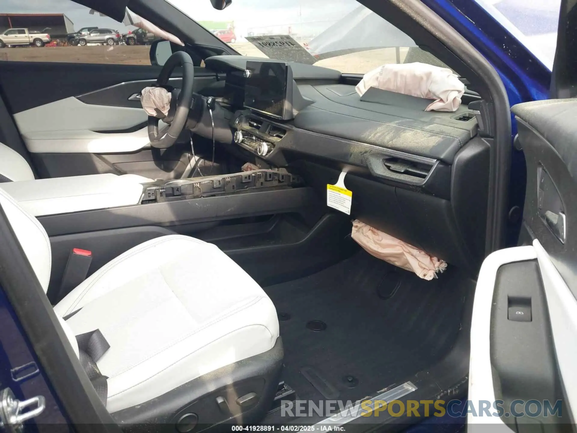 5 Photograph of a damaged car 4W5KHMRK1RZ514609 ACURA ZDX 2024