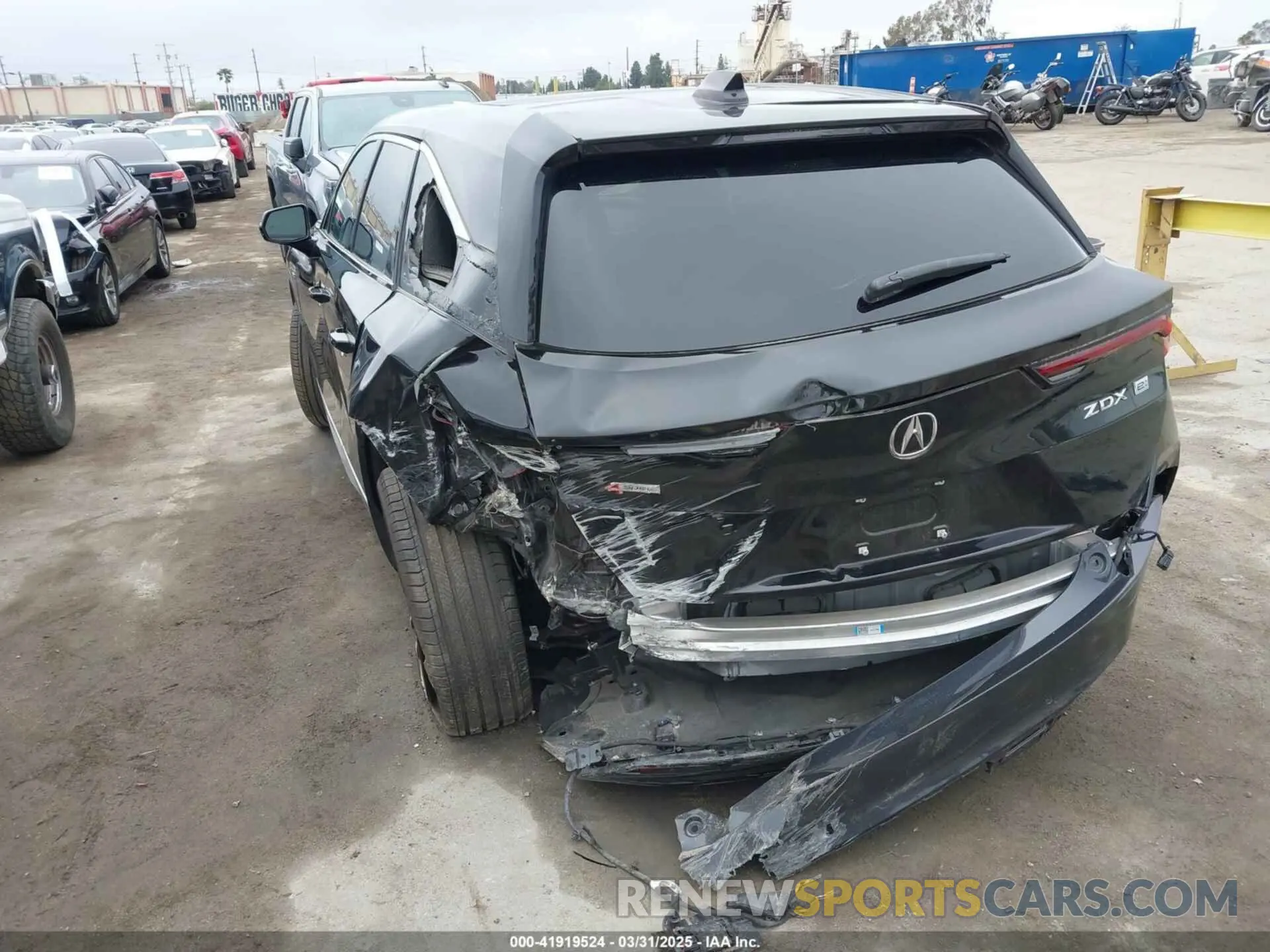 19 Photograph of a damaged car 4W5KHMRK5RZ513480 ACURA ZDX 2024
