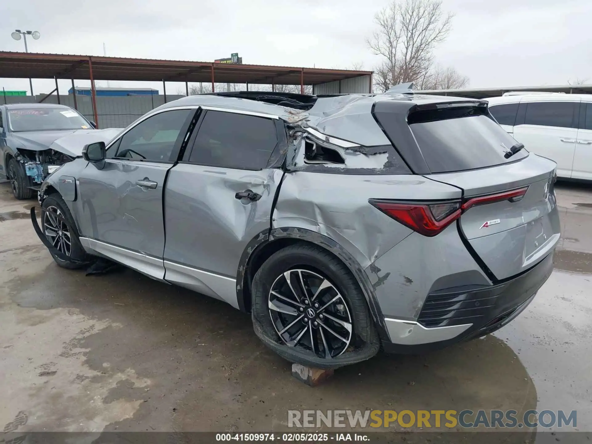 14 Photograph of a damaged car 4W5KHMRK8RZ505826 ACURA ZDX 2024