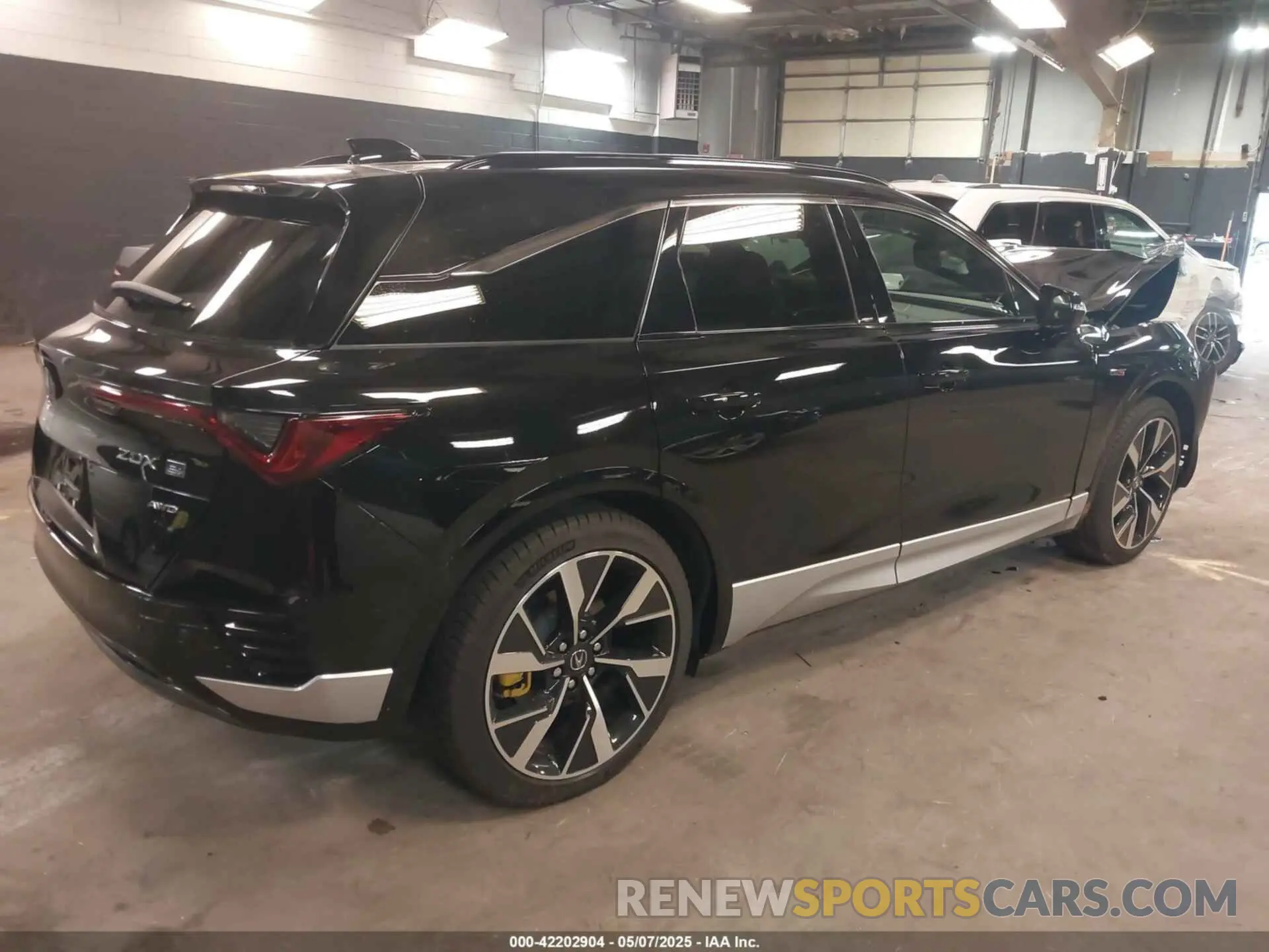 4 Photograph of a damaged car 4W5XHPRL5RZ513611 ACURA ZDX 2024