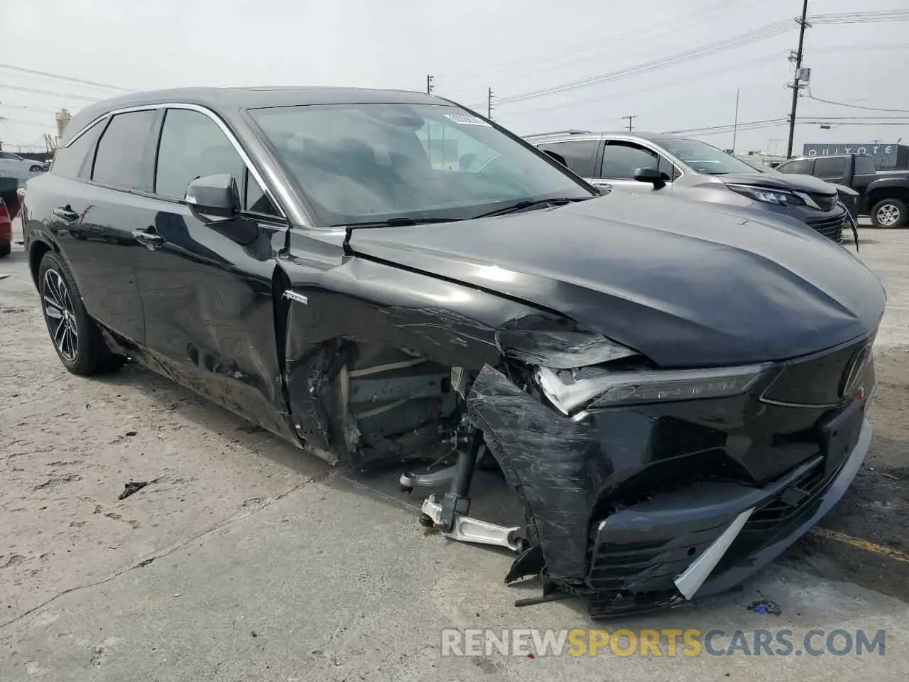 4 Photograph of a damaged car 4W5KHMRK4RZ512417 ACURA ZDX A-SPEC 2024