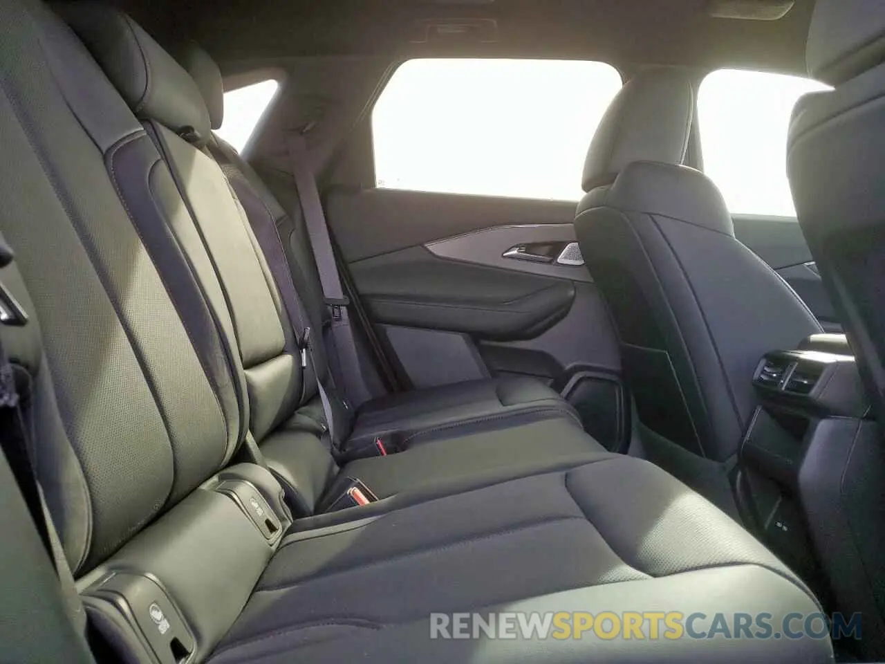 10 Photograph of a damaged car 4W5KHMRK5RZ518615 ACURA ZDX A-SPEC 2024