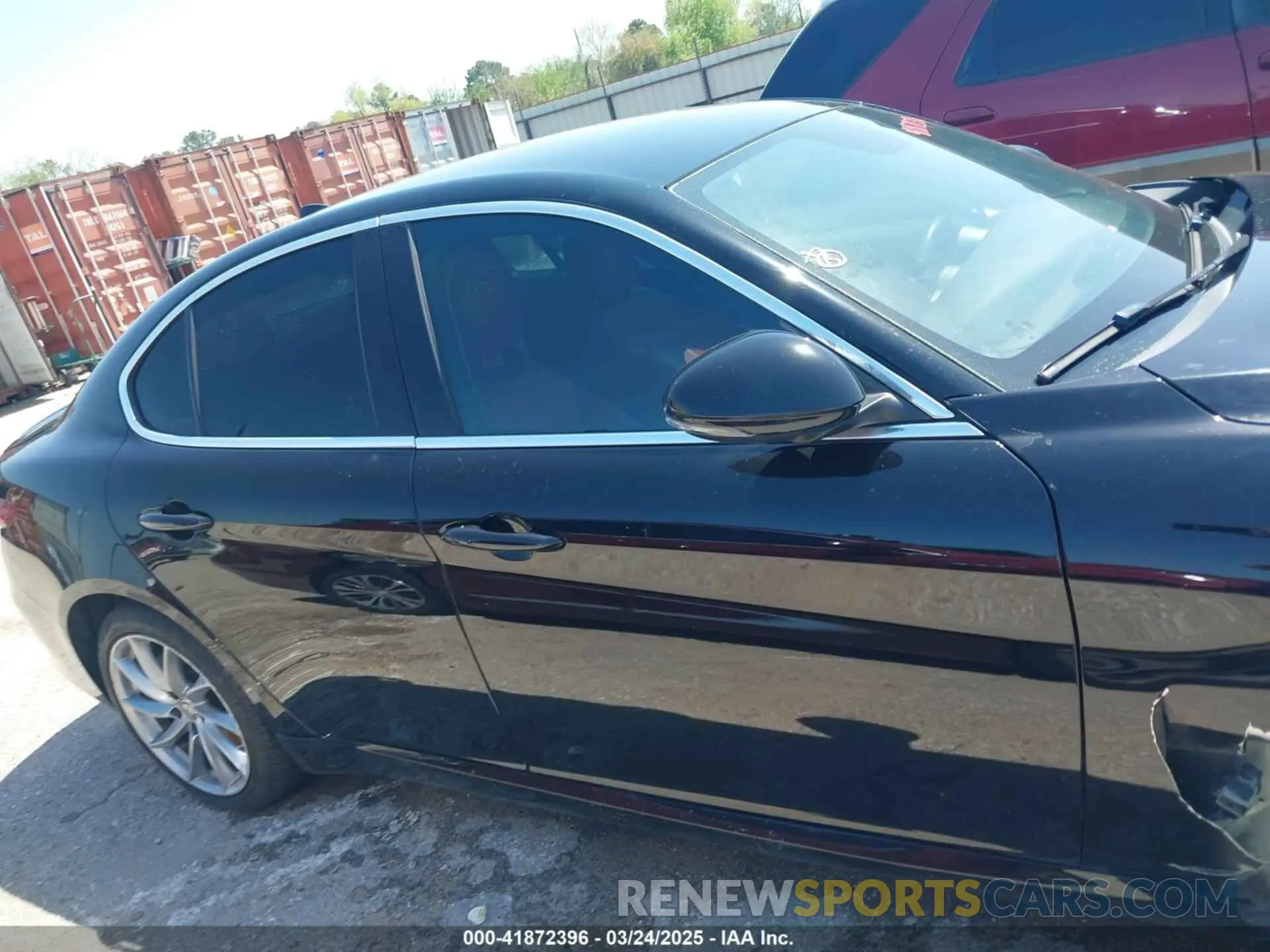 12 Photograph of a damaged car ZARFAMAN0K7598745 ALFA ROMEO GIULIA 2019