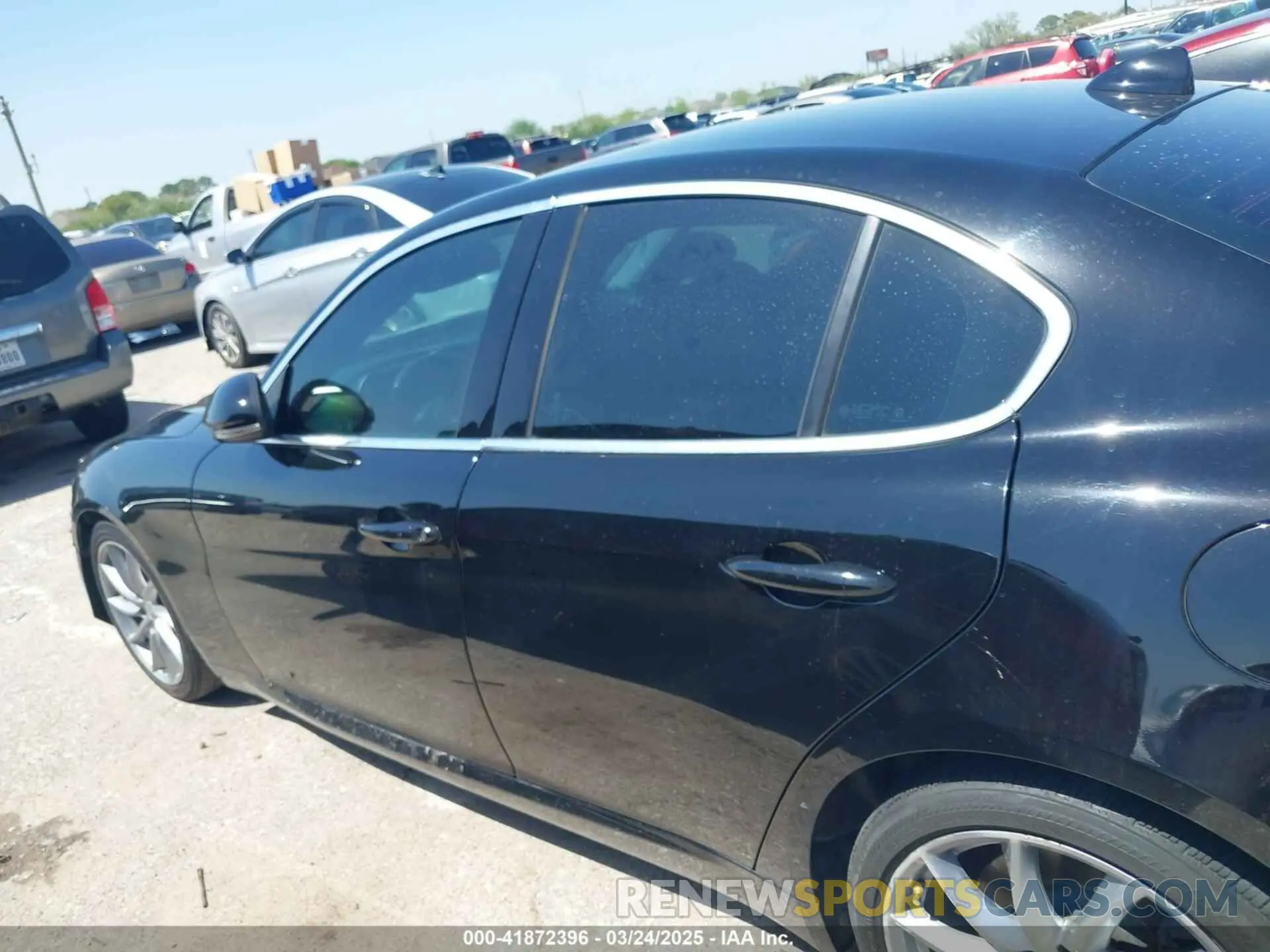 13 Photograph of a damaged car ZARFAMAN0K7598745 ALFA ROMEO GIULIA 2019