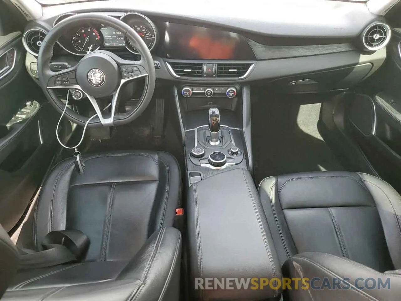 8 Photograph of a damaged car ZARFAMAN2K7621300 ALFA ROMEO GIULIA 2019