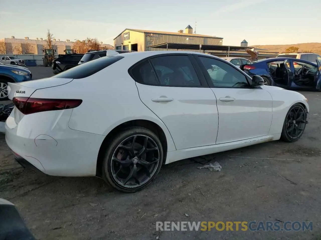 3 Photograph of a damaged car ZARFAMAN3K7613786 ALFA ROMEO GIULIA 2019