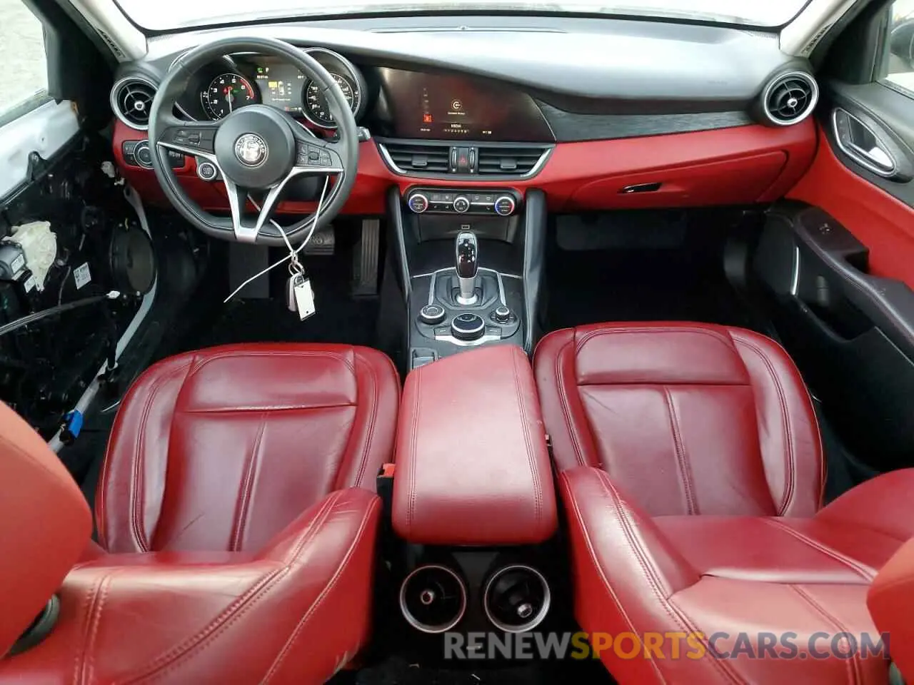 8 Photograph of a damaged car ZARFAMAN3K7613786 ALFA ROMEO GIULIA 2019