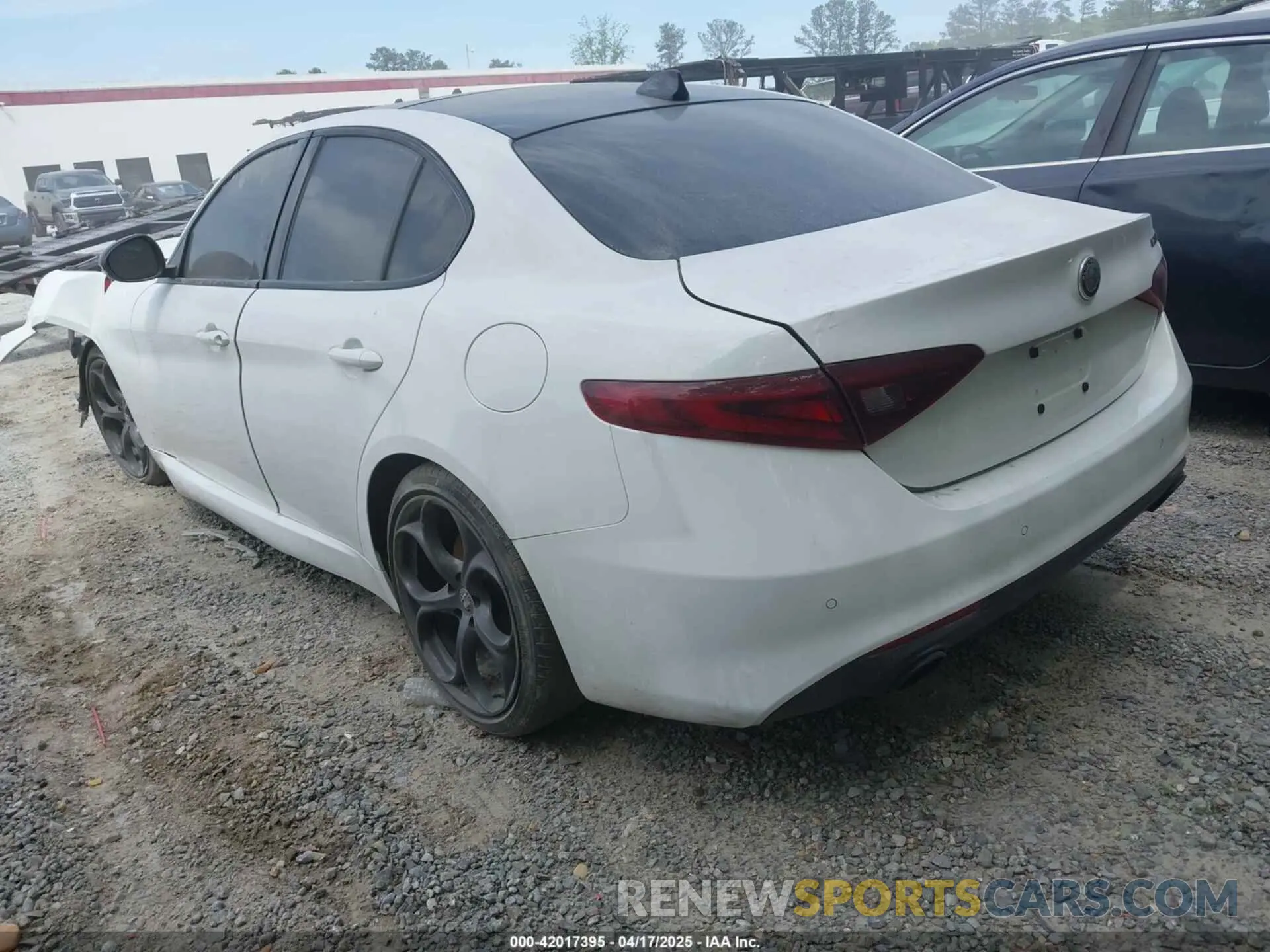 3 Photograph of a damaged car ZARFAMAN3K7622360 ALFA ROMEO GIULIA 2019