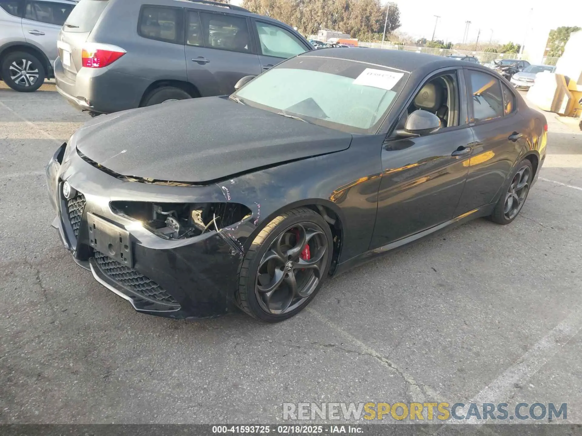 2 Photograph of a damaged car ZARFAMAN4K7610914 ALFA ROMEO GIULIA 2019