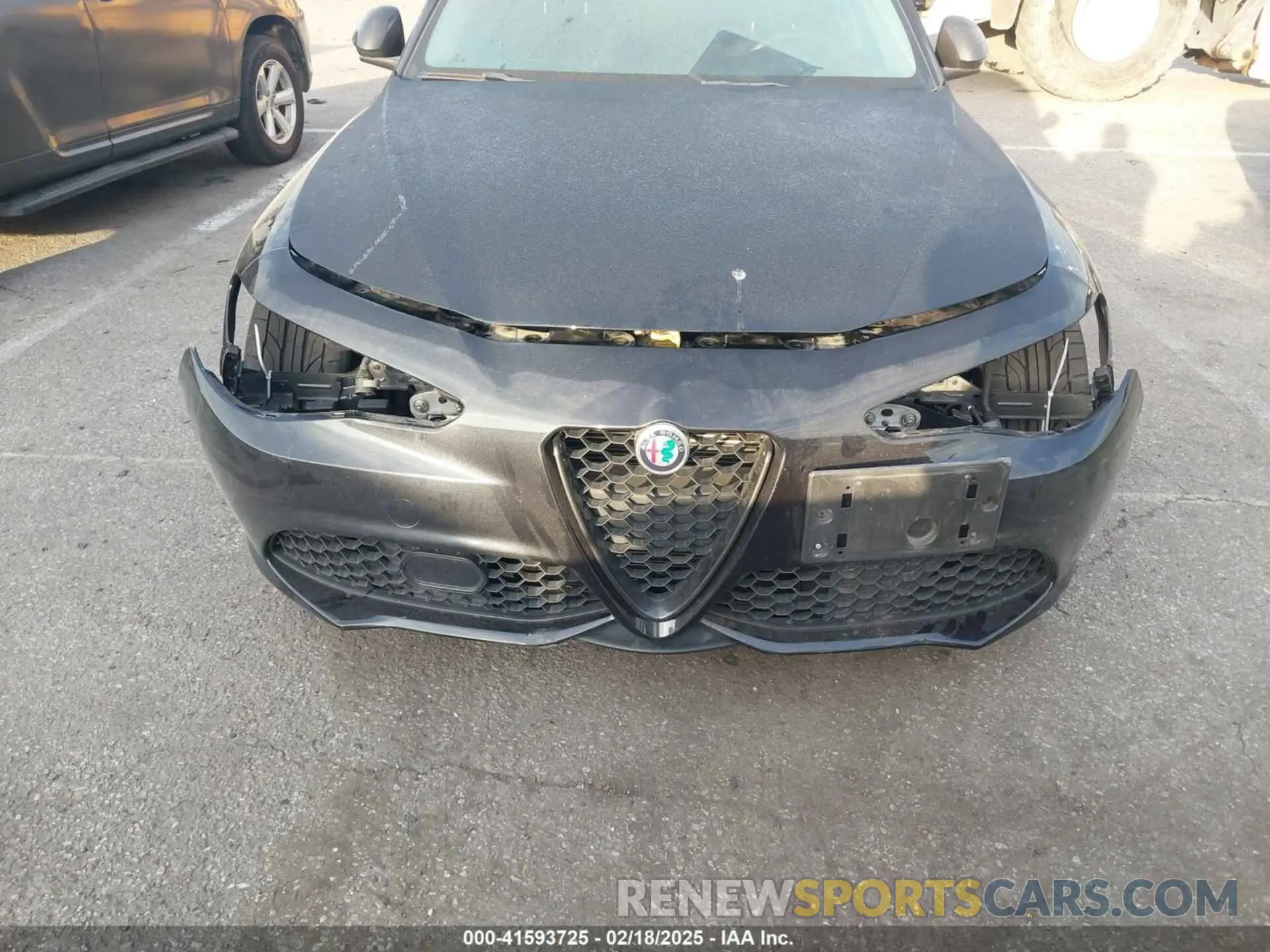 6 Photograph of a damaged car ZARFAMAN4K7610914 ALFA ROMEO GIULIA 2019