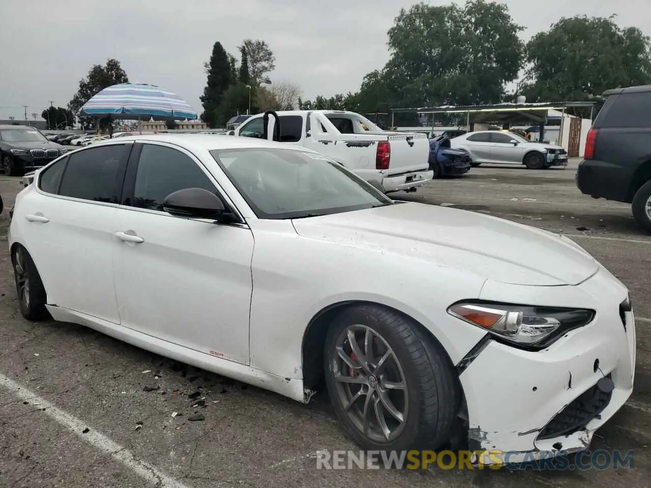 4 Photograph of a damaged car ZARFAMAN6K7598202 ALFA ROMEO GIULIA 2019