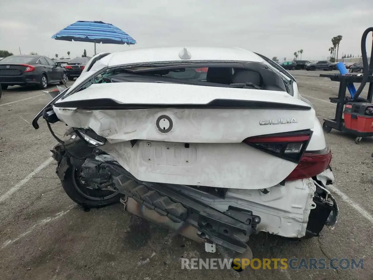 6 Photograph of a damaged car ZARFAMAN6K7598202 ALFA ROMEO GIULIA 2019
