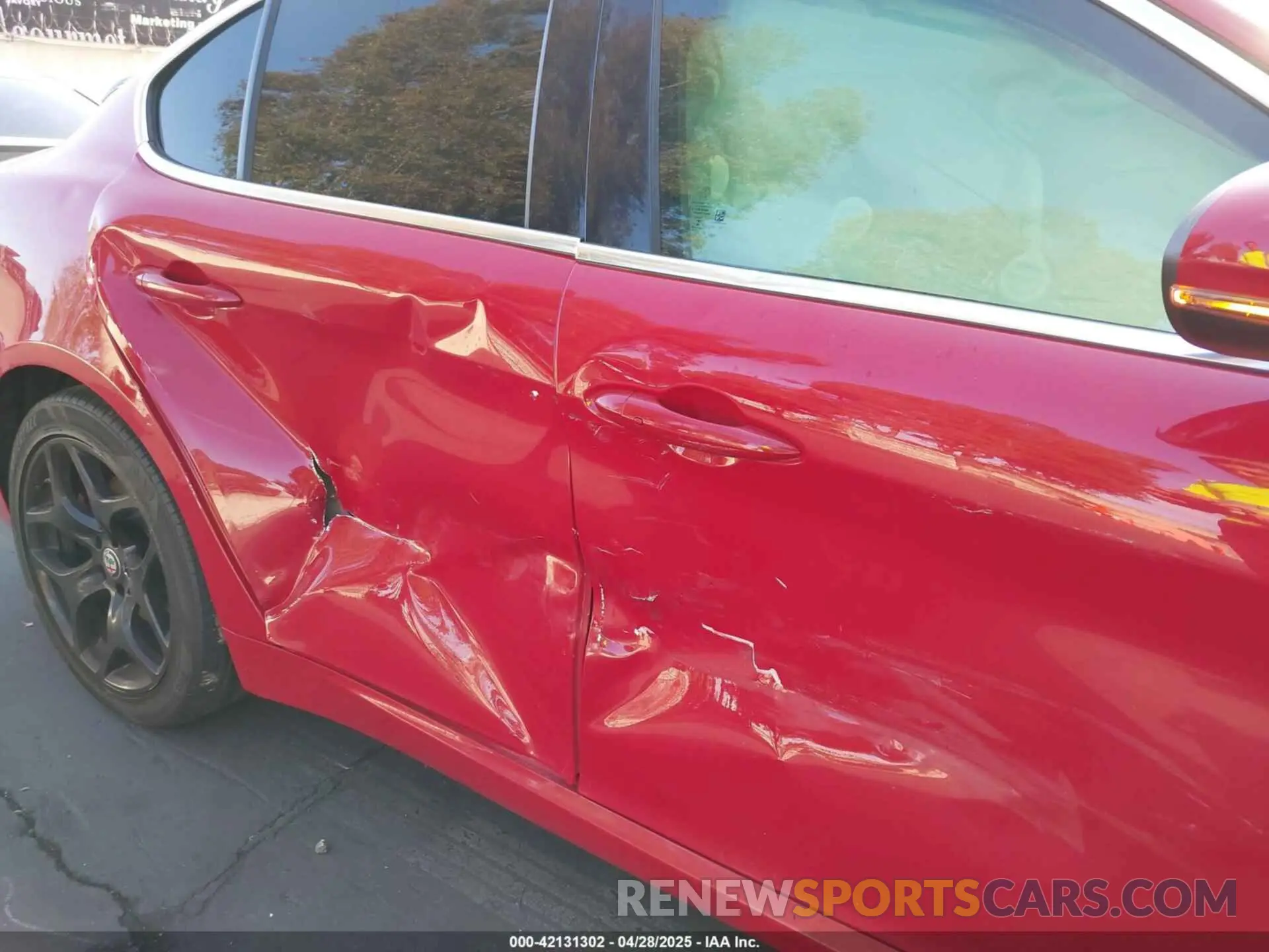 12 Photograph of a damaged car ZARFAMAN8K7621009 ALFA ROMEO GIULIA 2019