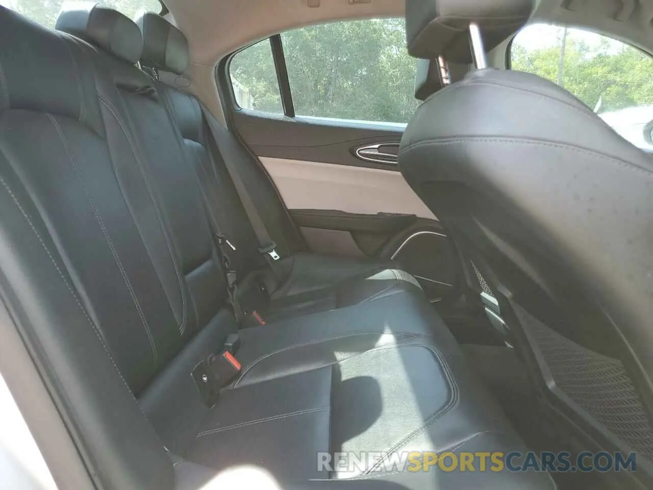 10 Photograph of a damaged car ZARFAMAN9K7604090 ALFA ROMEO GIULIA 2019