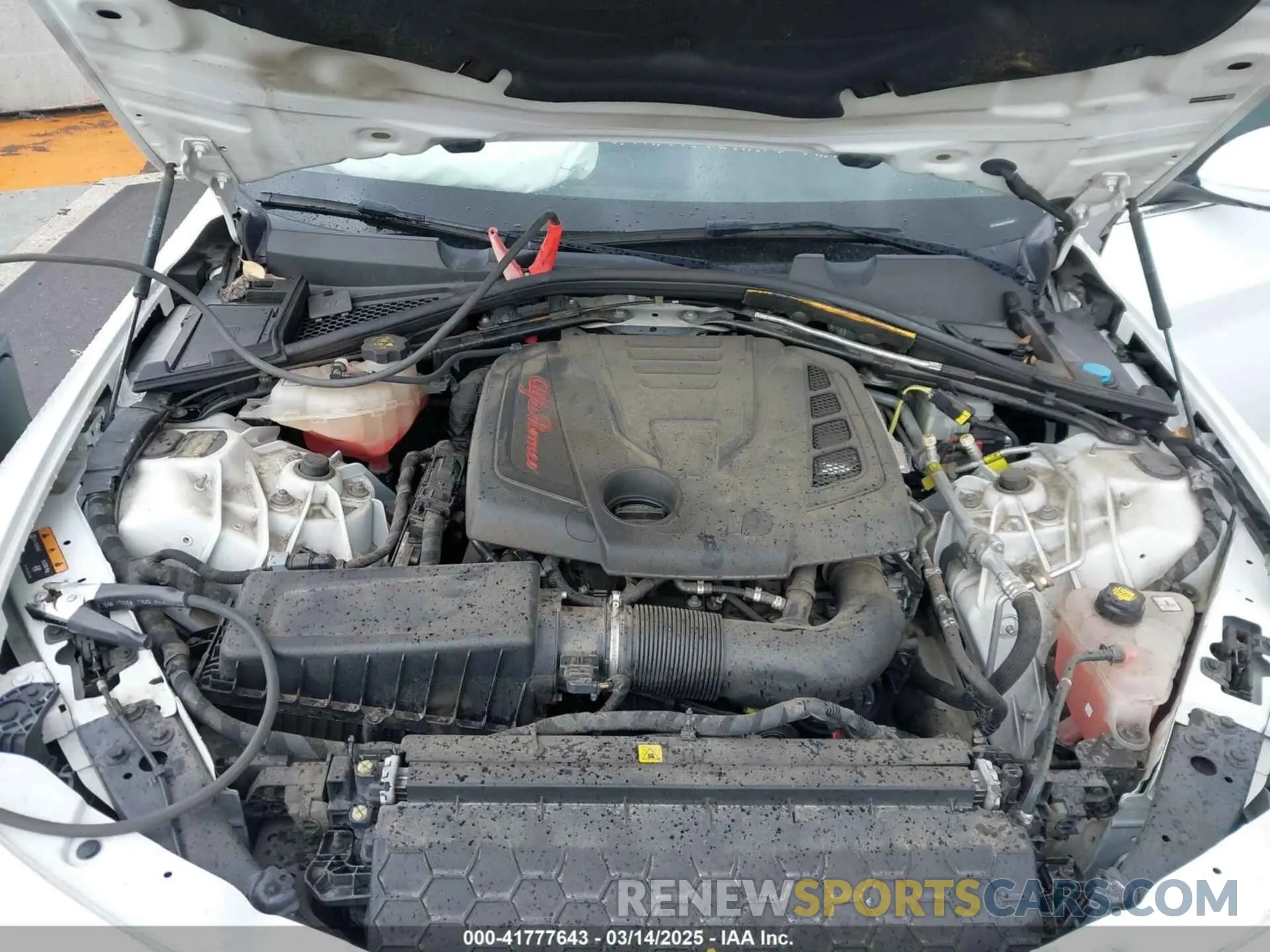 10 Photograph of a damaged car ZARFAMANXK7600498 ALFA ROMEO GIULIA 2019