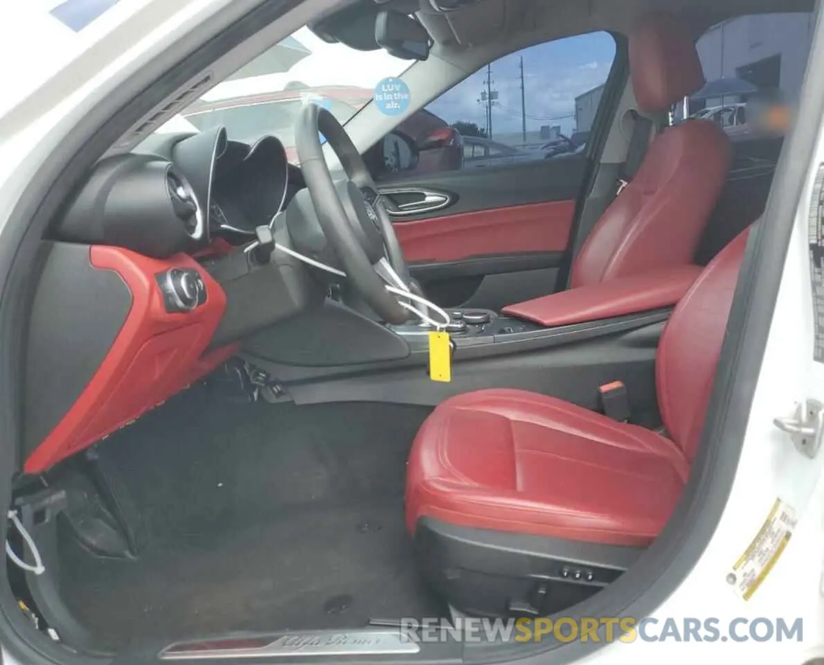 8 Photograph of a damaged car ZARFAMANXK7600999 ALFA ROMEO GIULIA 2019