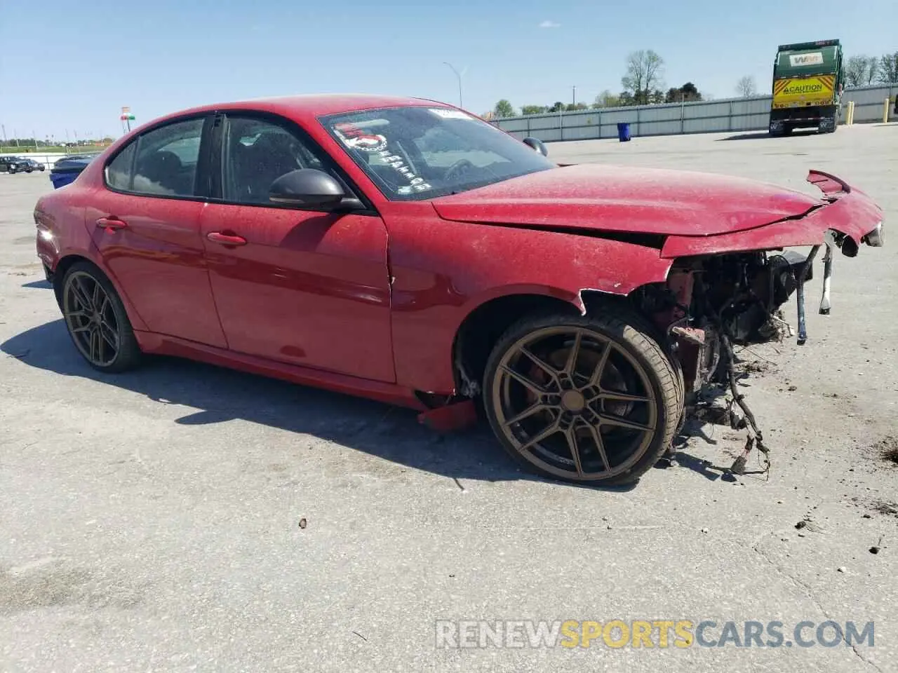 4 Photograph of a damaged car ZARFAMANXK7620606 ALFA ROMEO GIULIA 2019