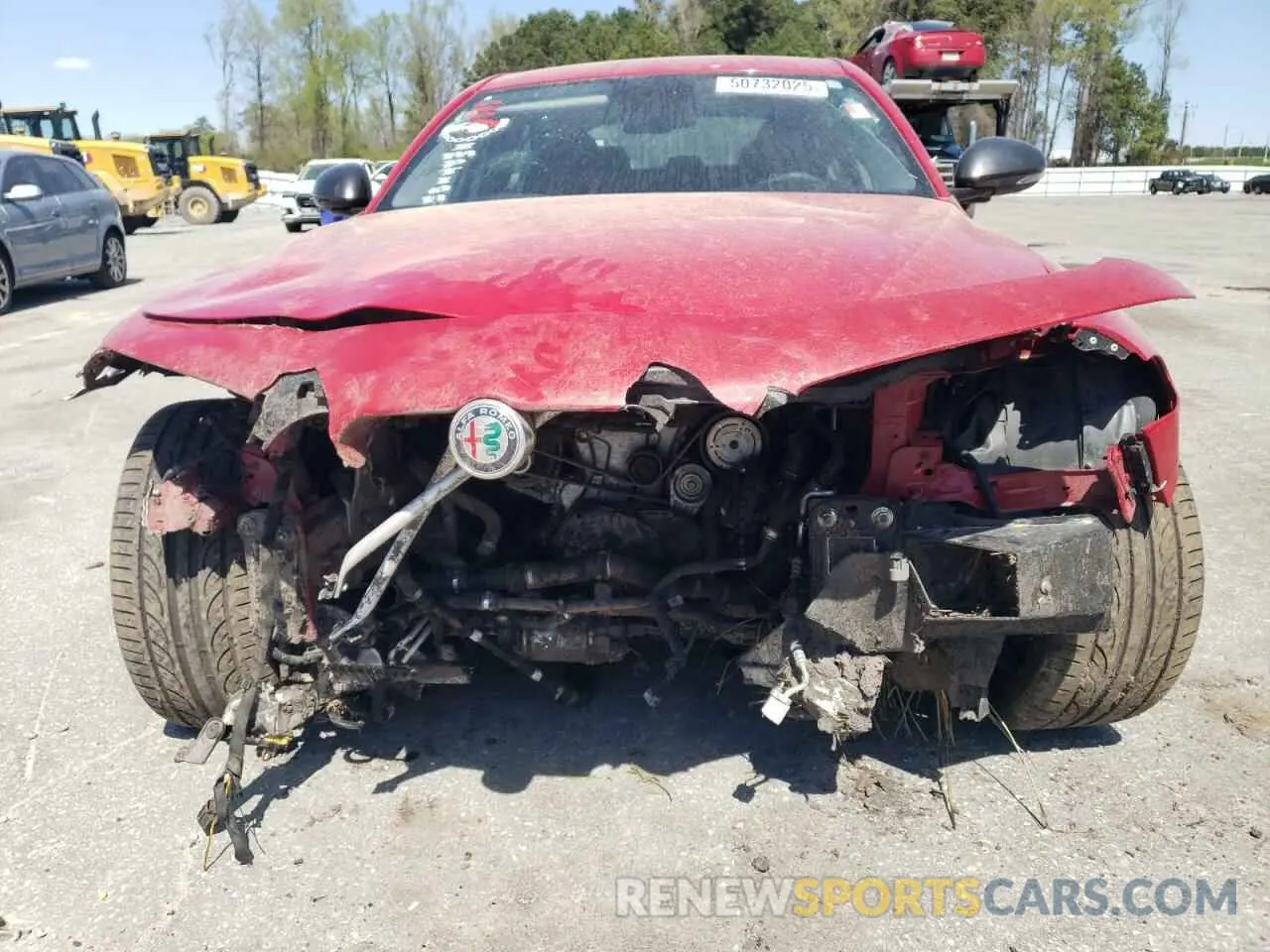 5 Photograph of a damaged car ZARFAMANXK7620606 ALFA ROMEO GIULIA 2019