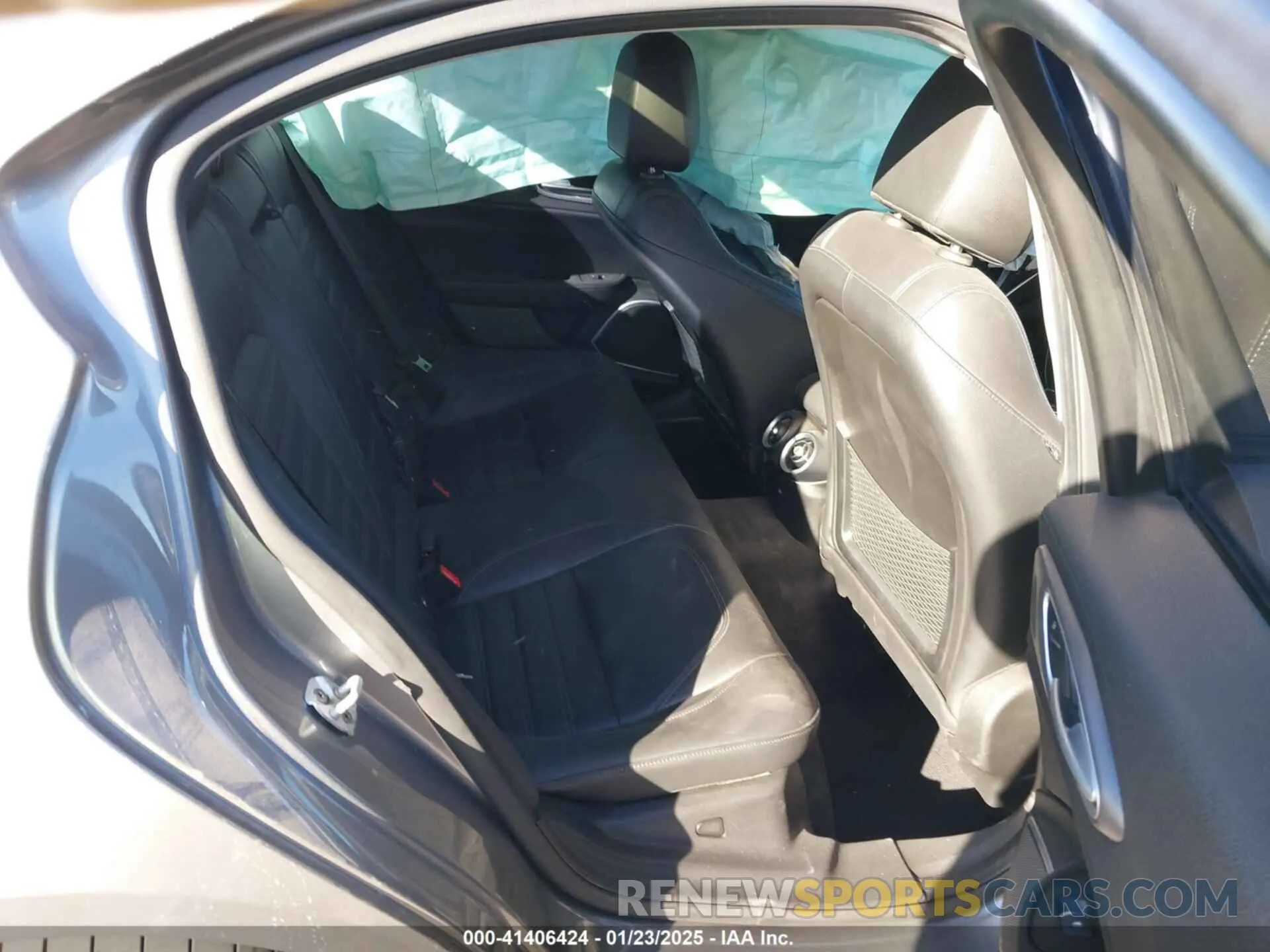 8 Photograph of a damaged car ZARFAMBN0K7601674 ALFA ROMEO GIULIA 2019