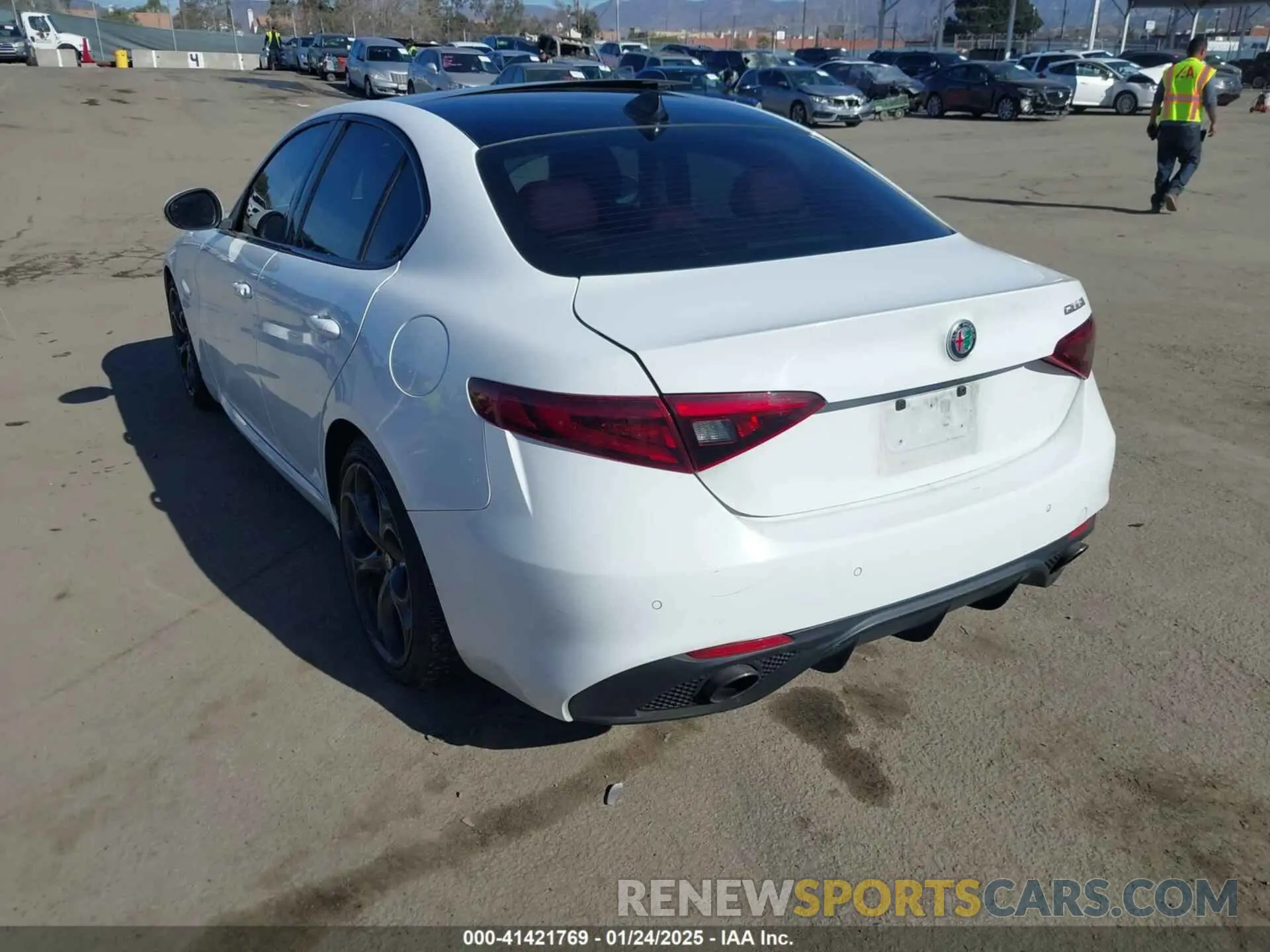 3 Photograph of a damaged car ZARFAMBN0K7606230 ALFA ROMEO GIULIA 2019