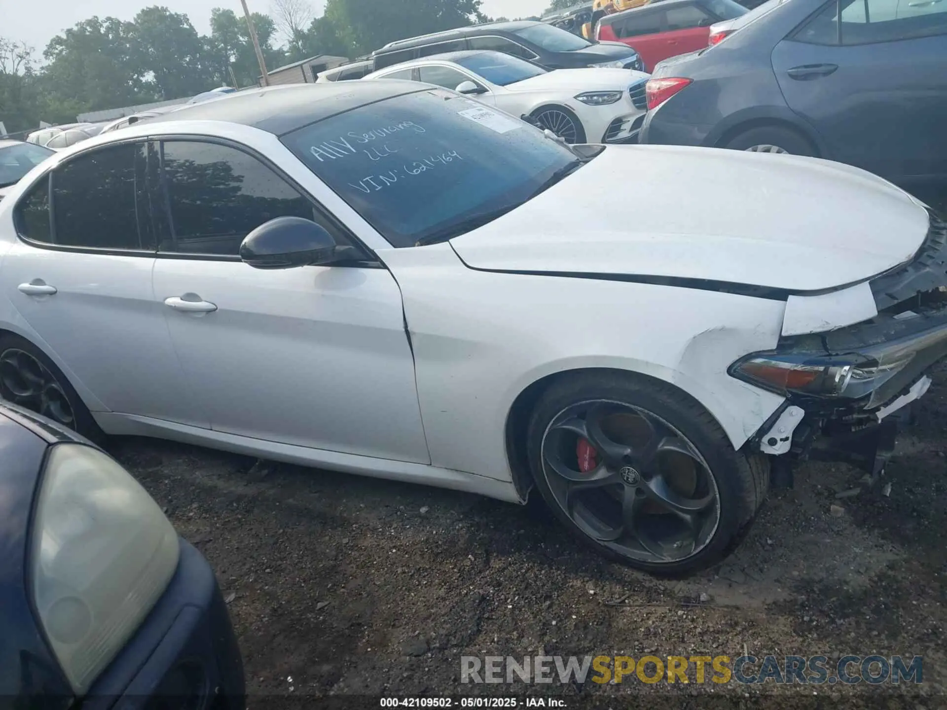 13 Photograph of a damaged car ZARFAMBN1K7621464 ALFA ROMEO GIULIA 2019